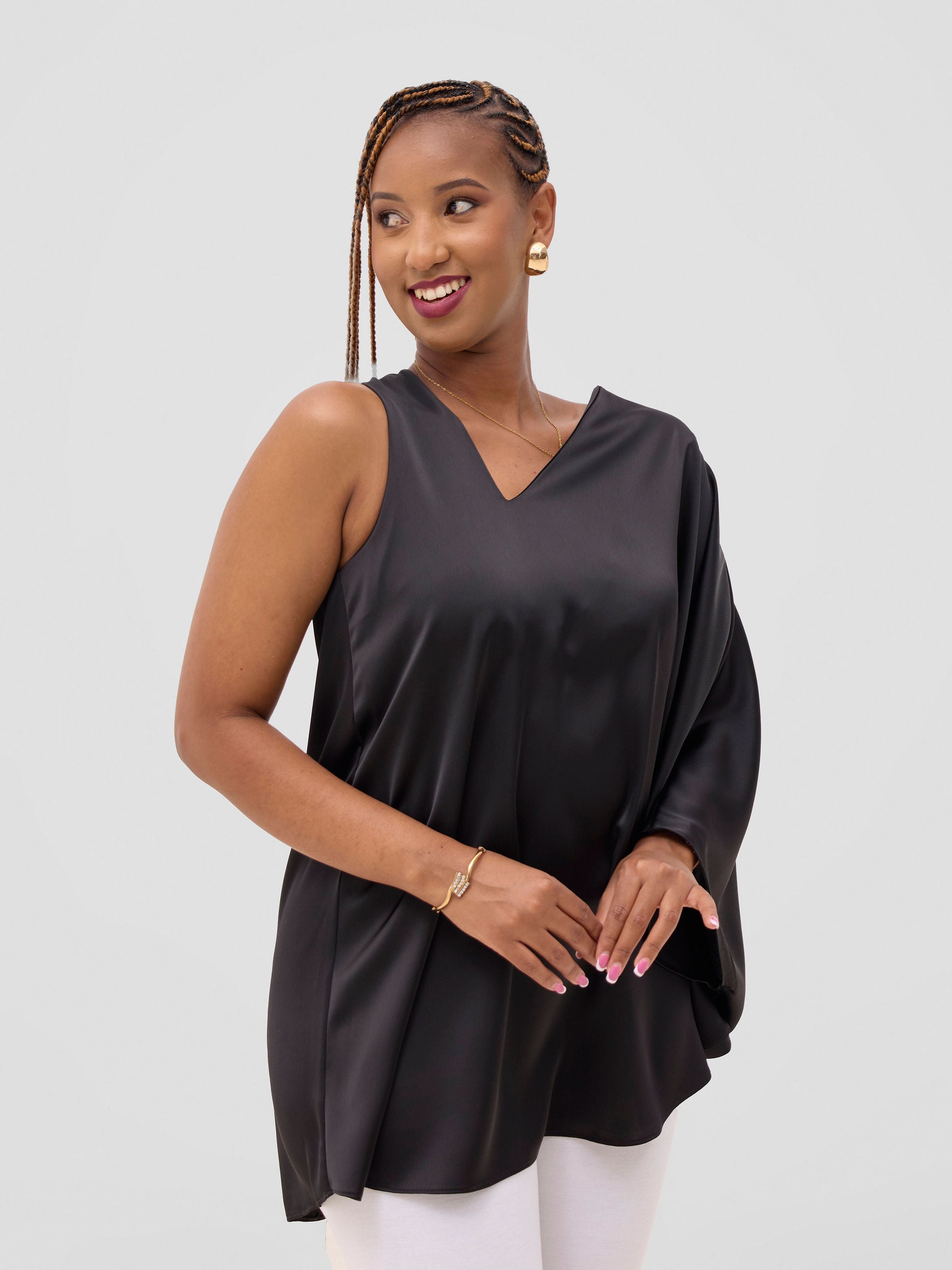 Vivo Yene Asymmetrical Cape Top - Black