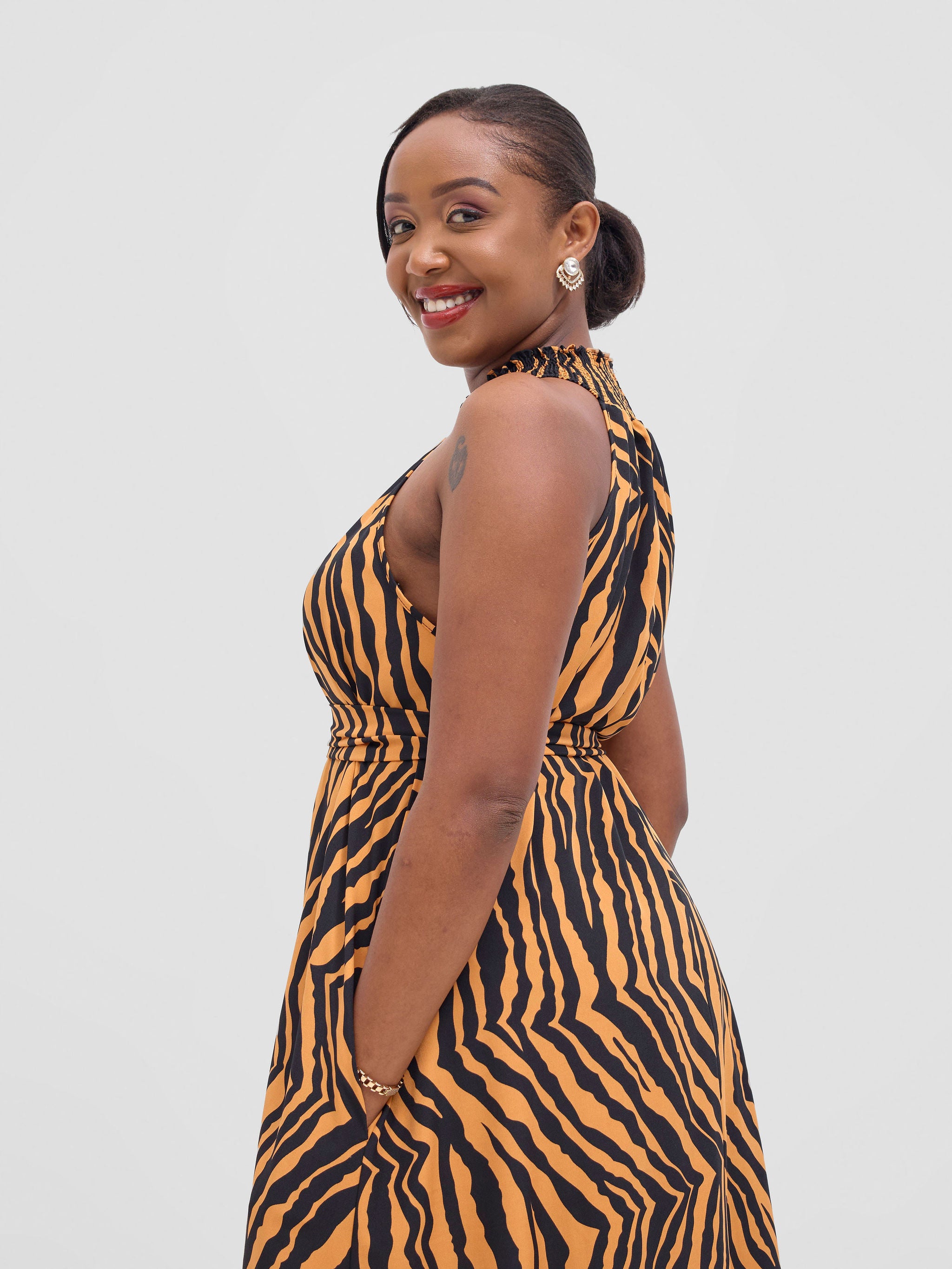 Vivo Alek Halter Neck Maxi Dress - Orange / Black Mistari Print