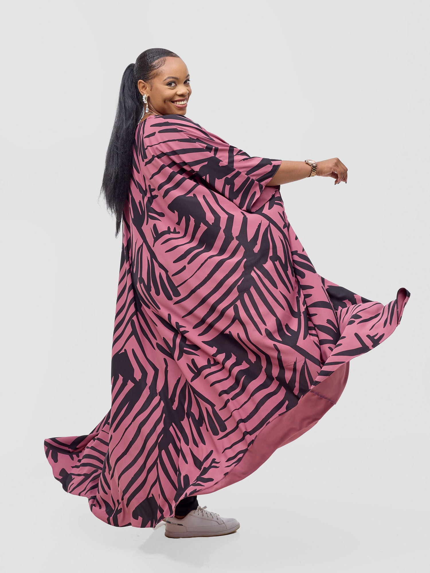 Vivo Ayla Maxi Kimono - Dusty Pink / Black Lala Print