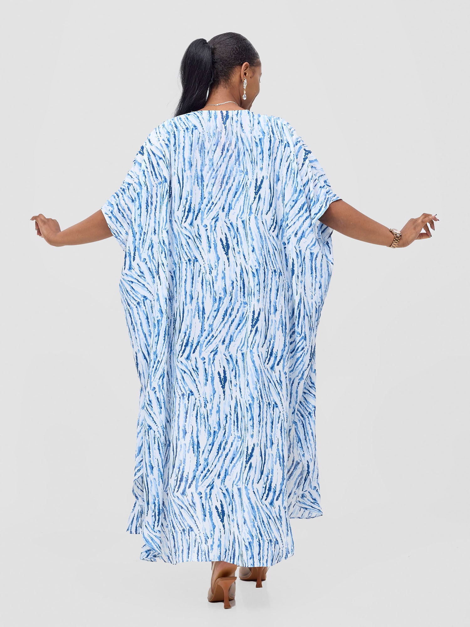 Vivo Chiffon Wide Kimono - Blue / White Print