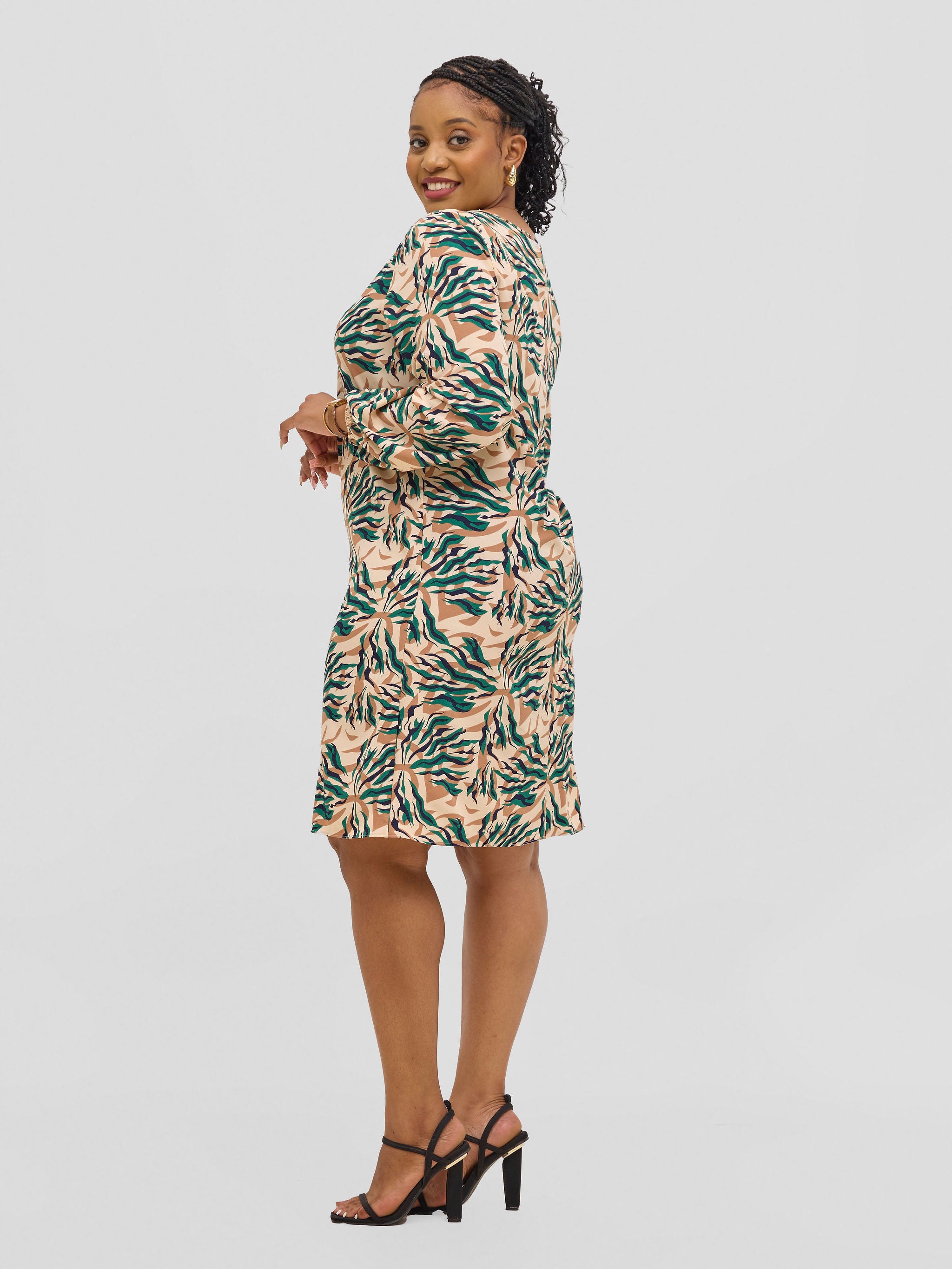 Vivo Jasiri Bishop Sleeve Shift Dress - Beige / Green Mali Print