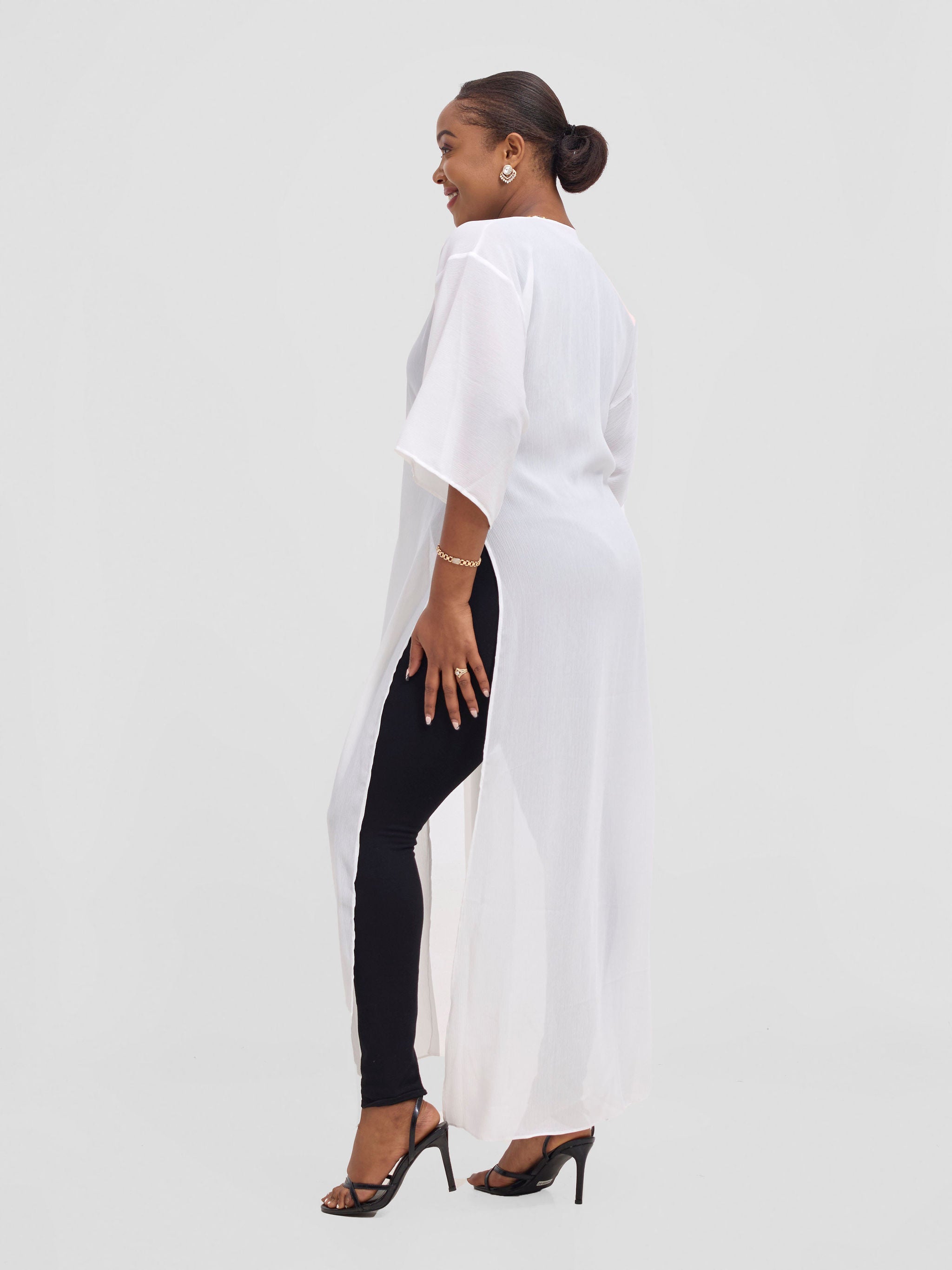 Vivo Basic Nandi High Slit Kimono - White