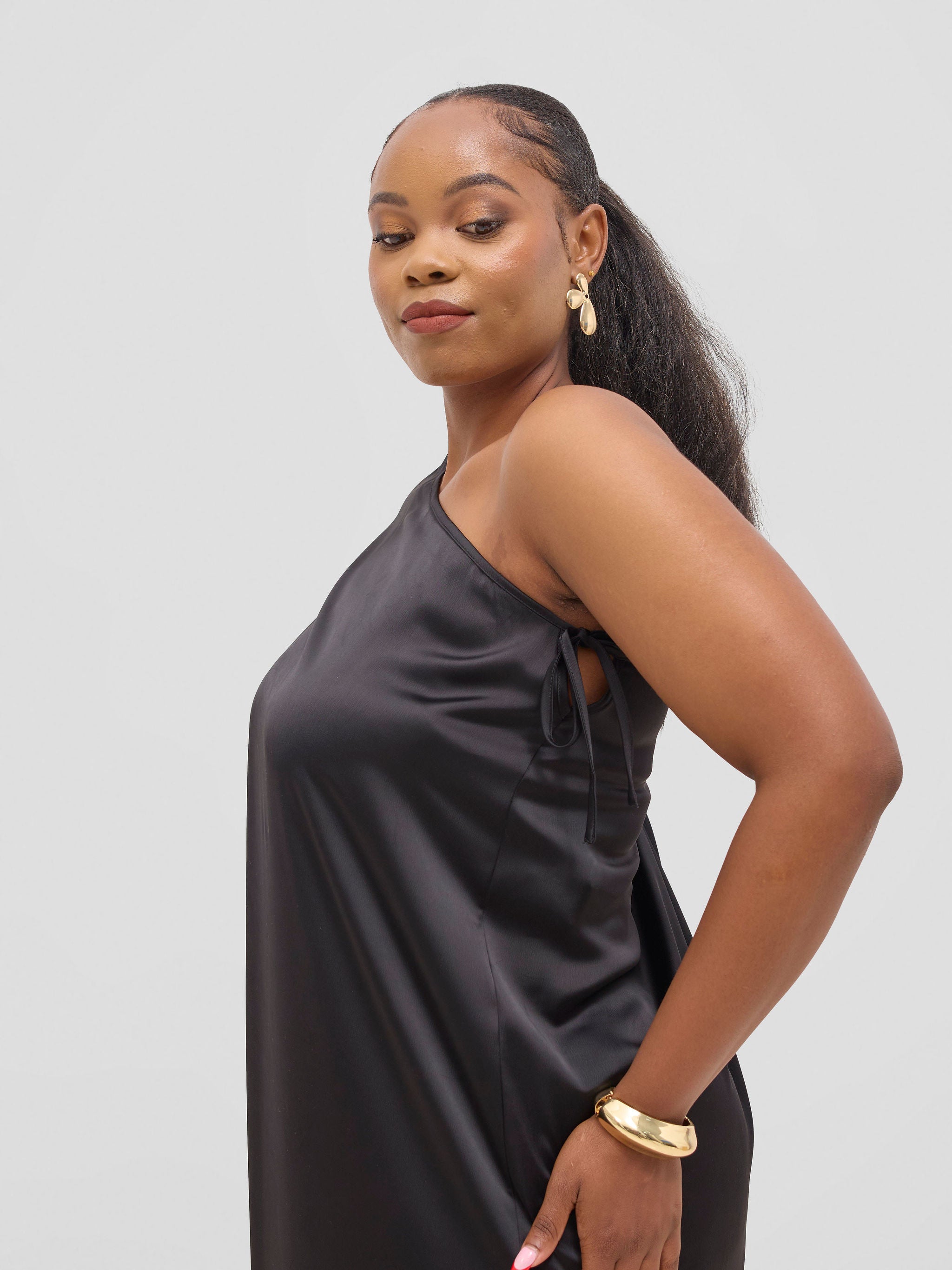 Vivo Yene One Shoulder  Kaftan - Black