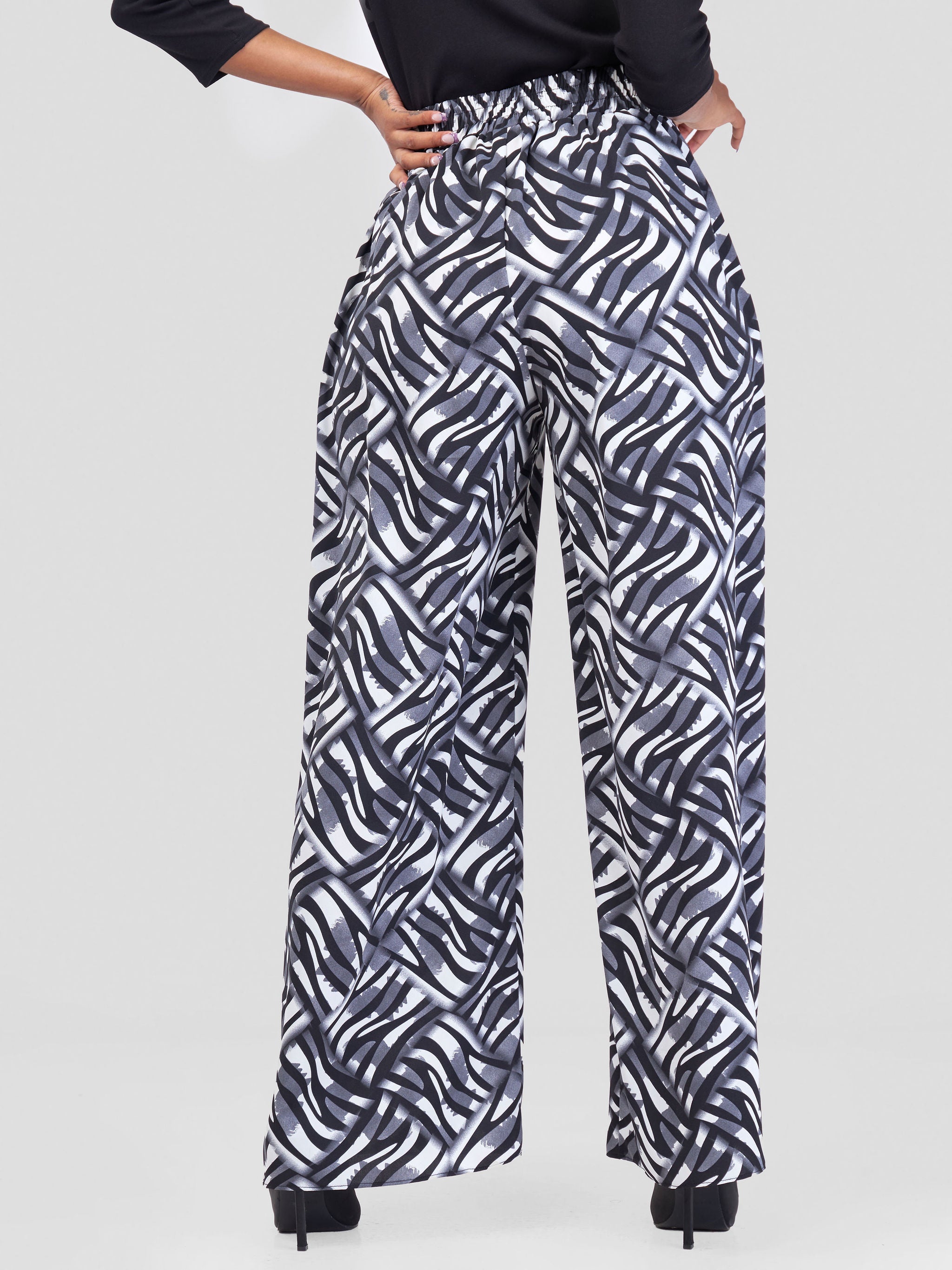 Vivo Basic Crepe Pants - Black / Grey Abstract Print
