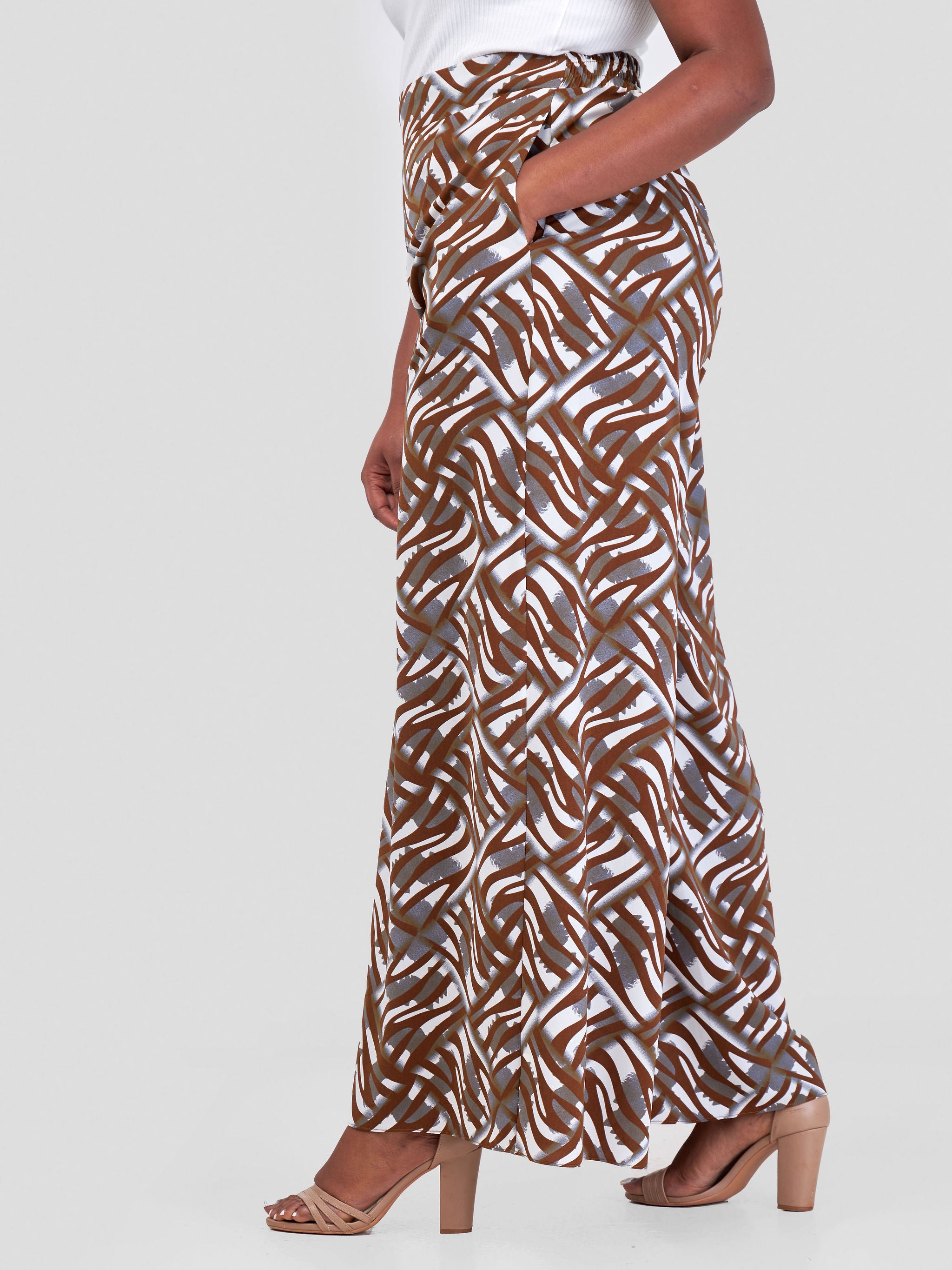 Vivo Basic Crepe Pants - Chocolate / Grey Abstract Print