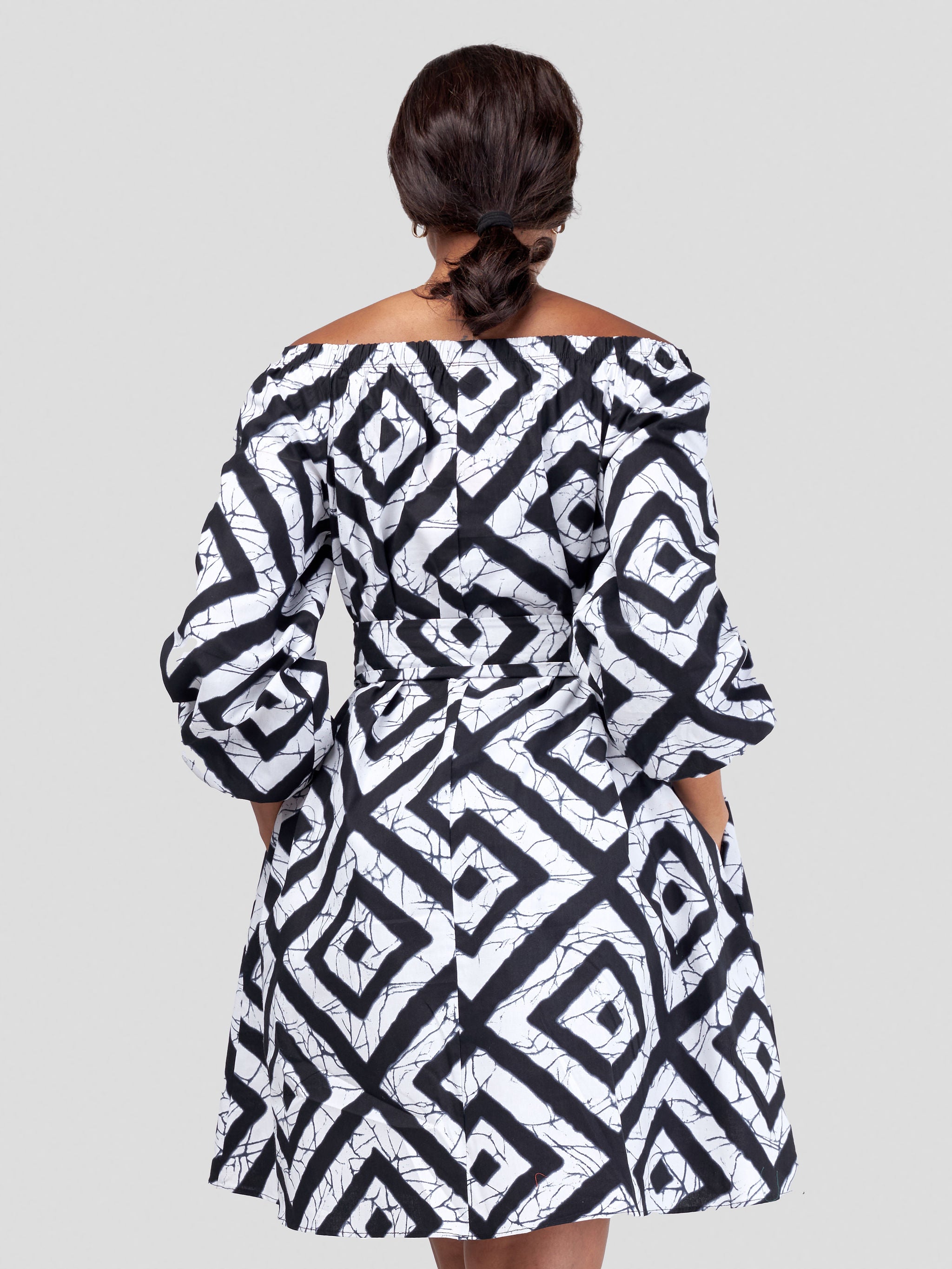 Vivo Kitenge Off Shoulder Knee Length Dress - White / Black Ankara Print