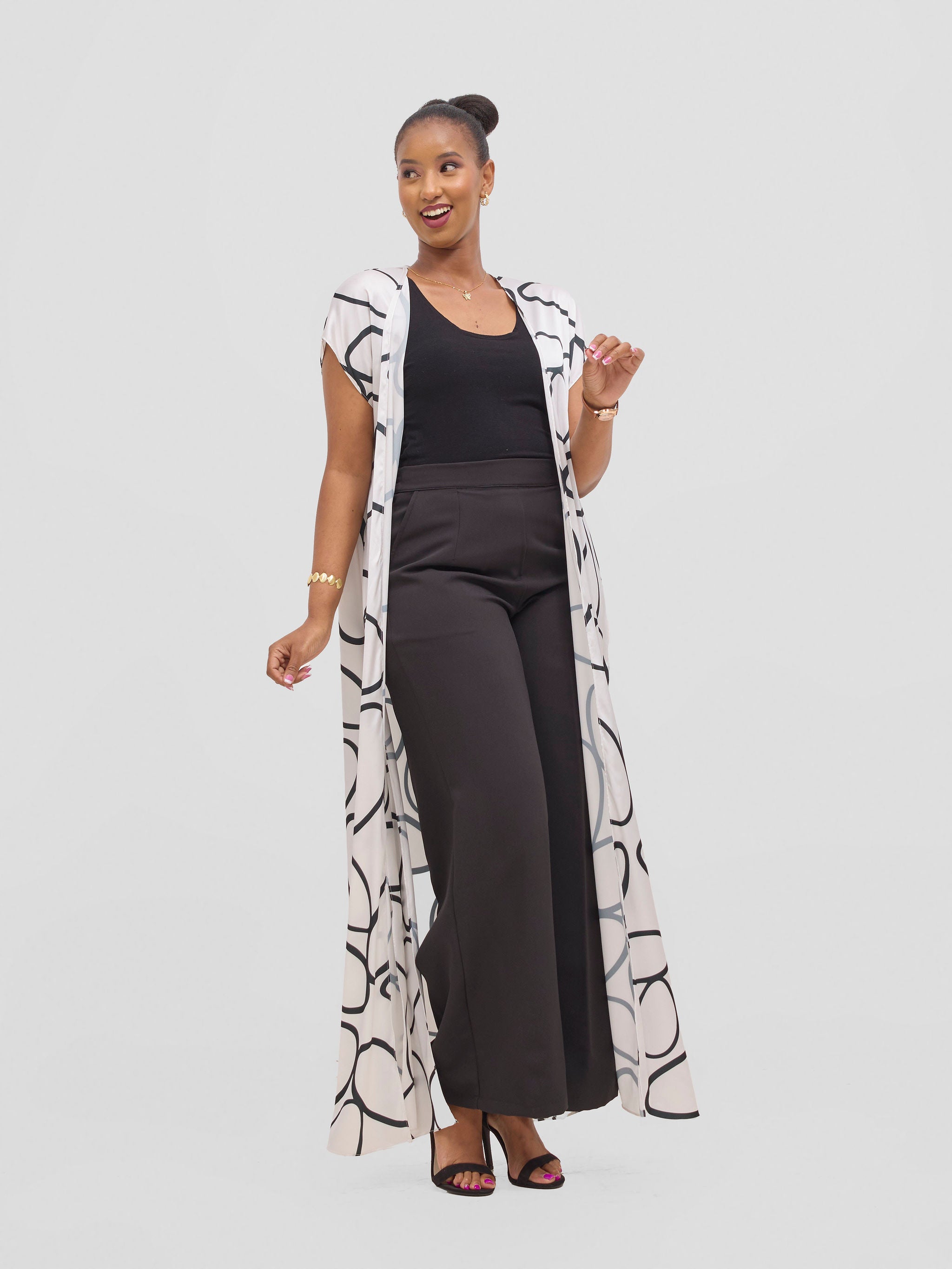 Vivo Chidii Drop Shoulder Kimono - White / Black Koto Print