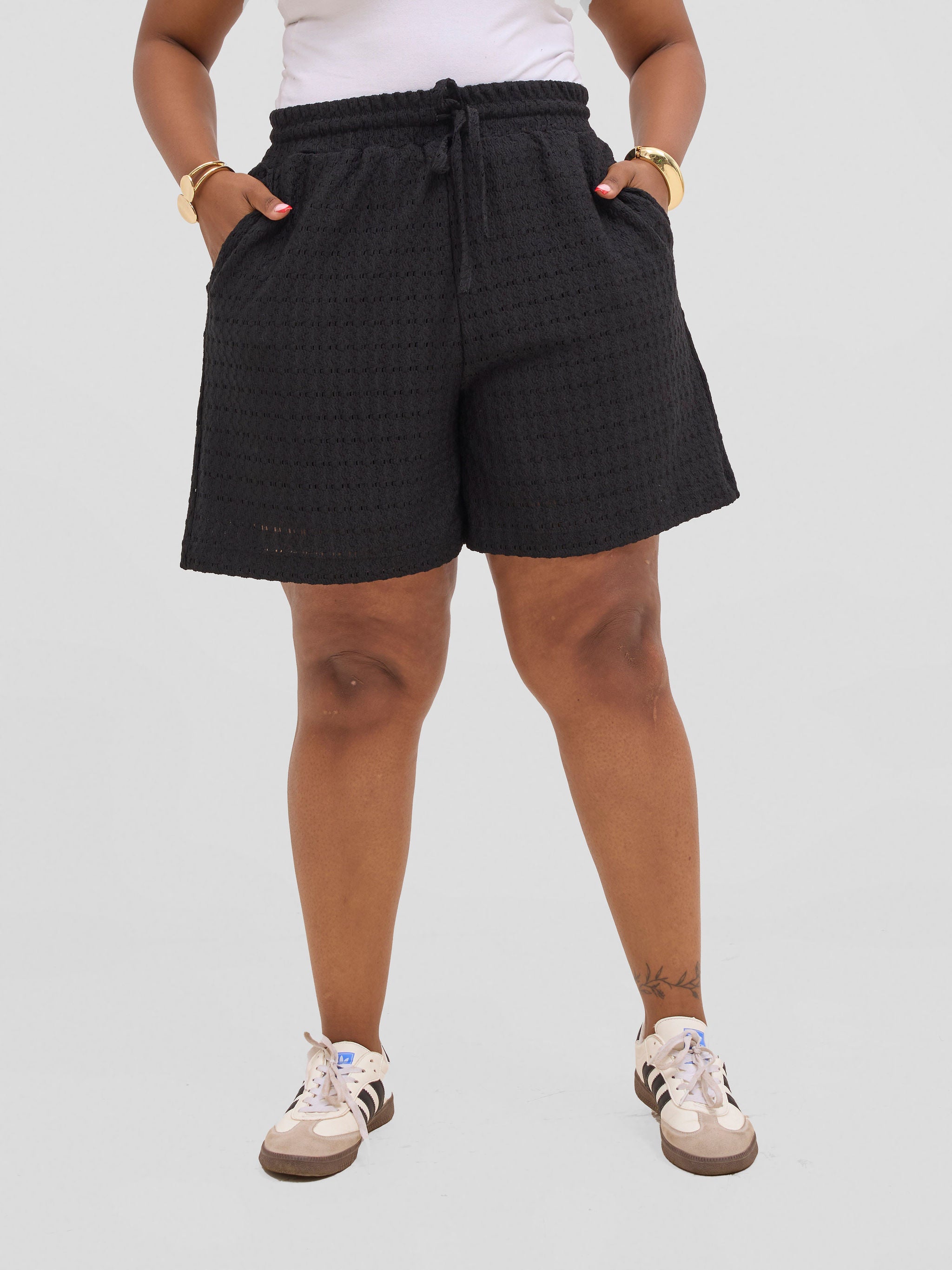Vivo Seli Shorts - Black