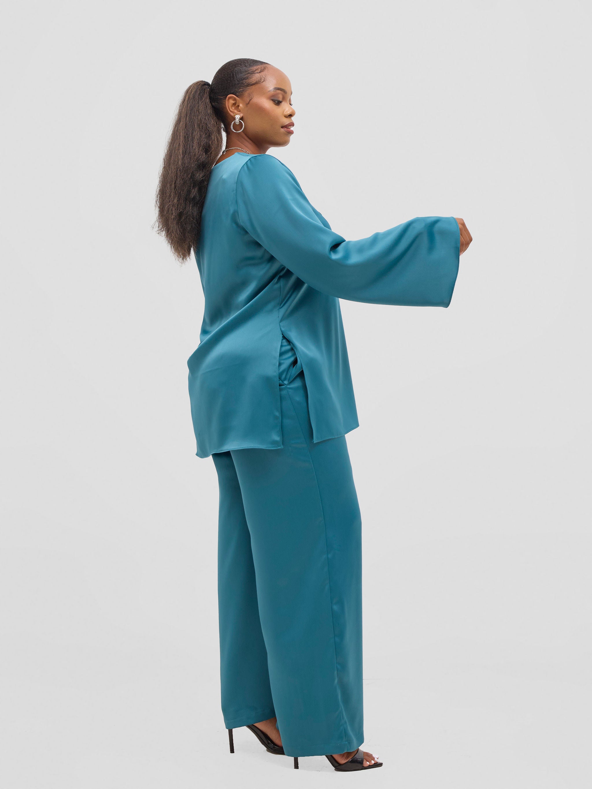 Vivo Yene High Slit Tunic Top - Light Teal