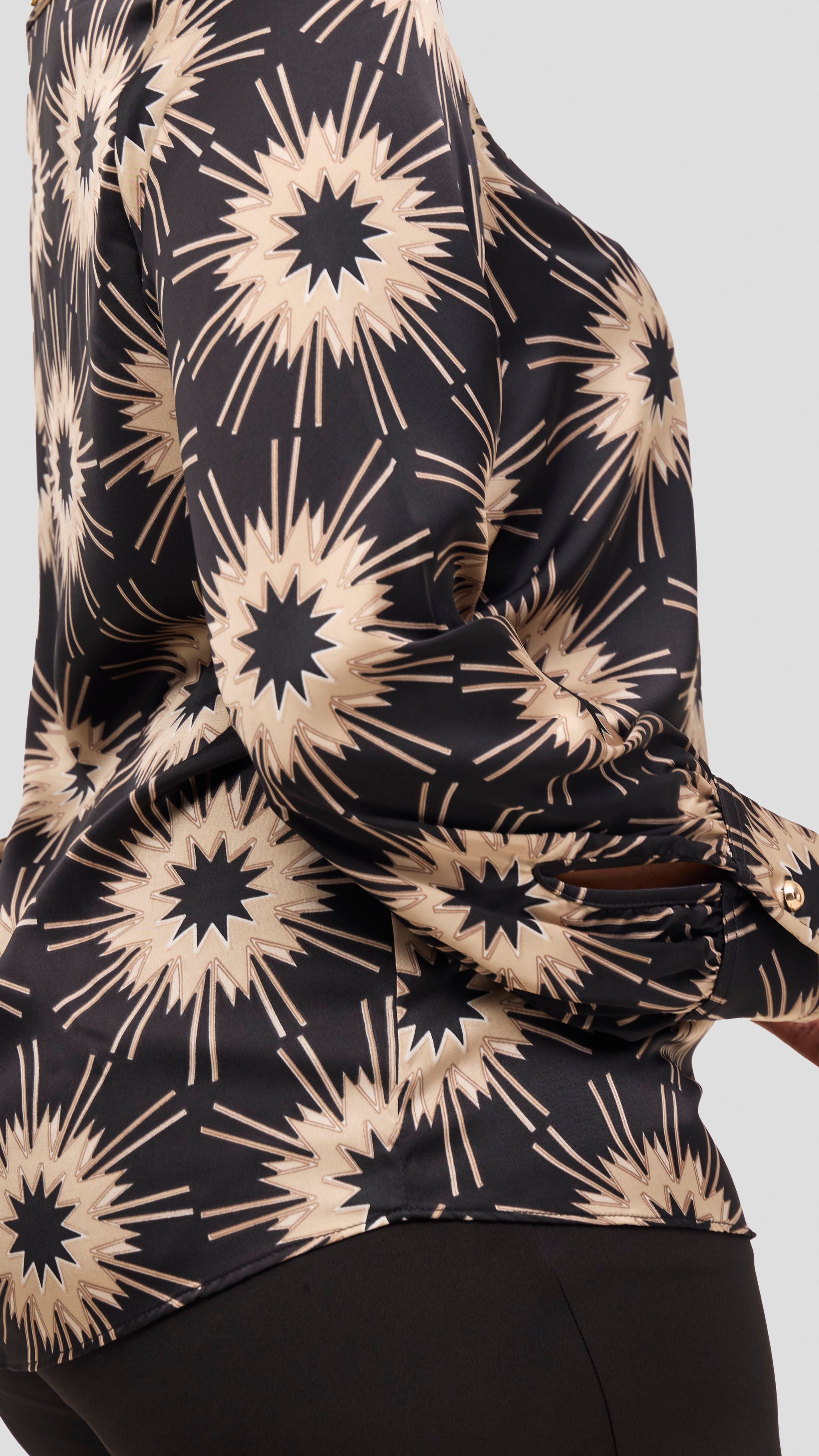Vivo Tatili Bishop Long Sleeve Top - Beige / Black Print