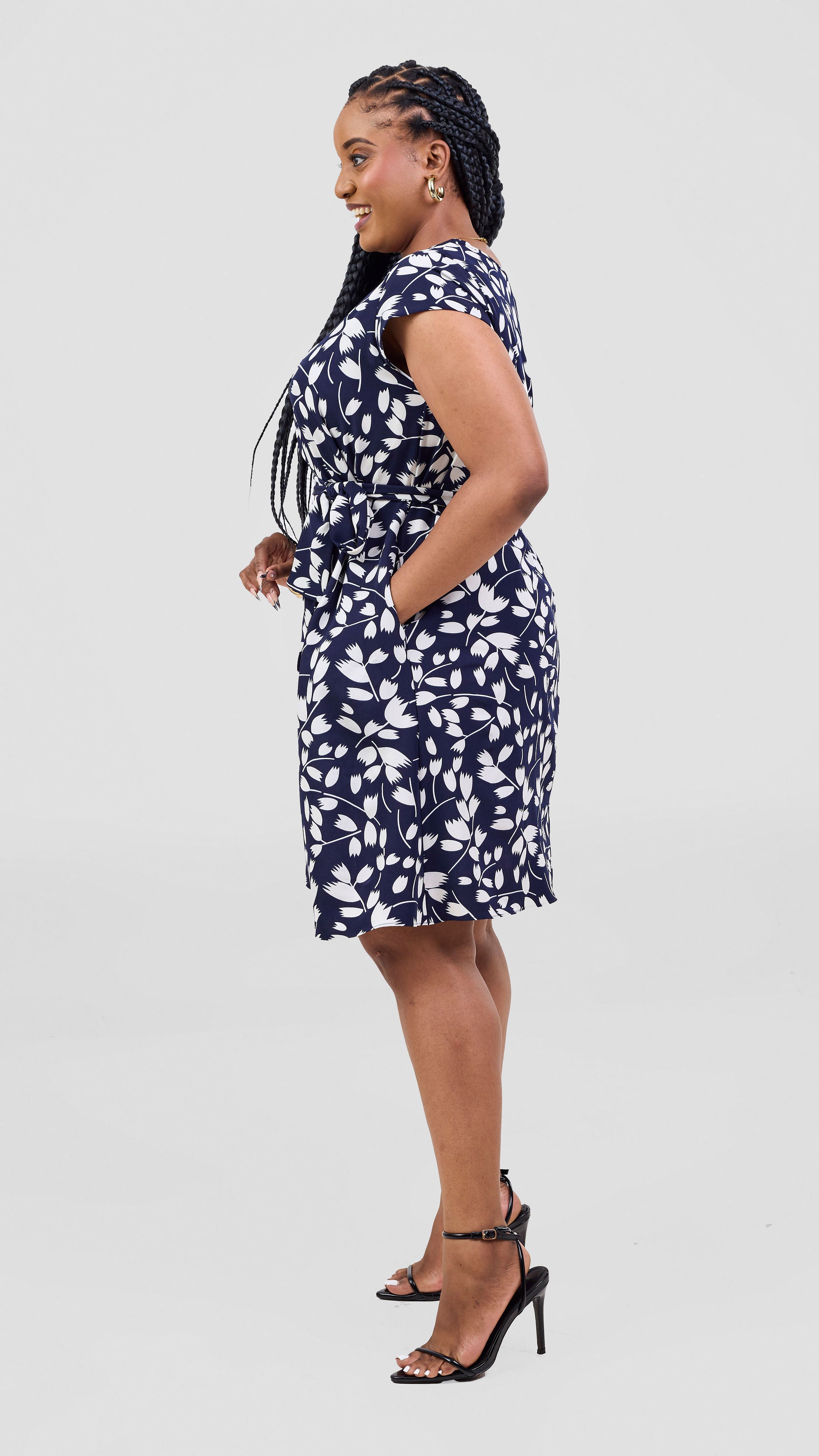 Vivo Basic Cap Sleeve Knee Length Dress - Navy White Print