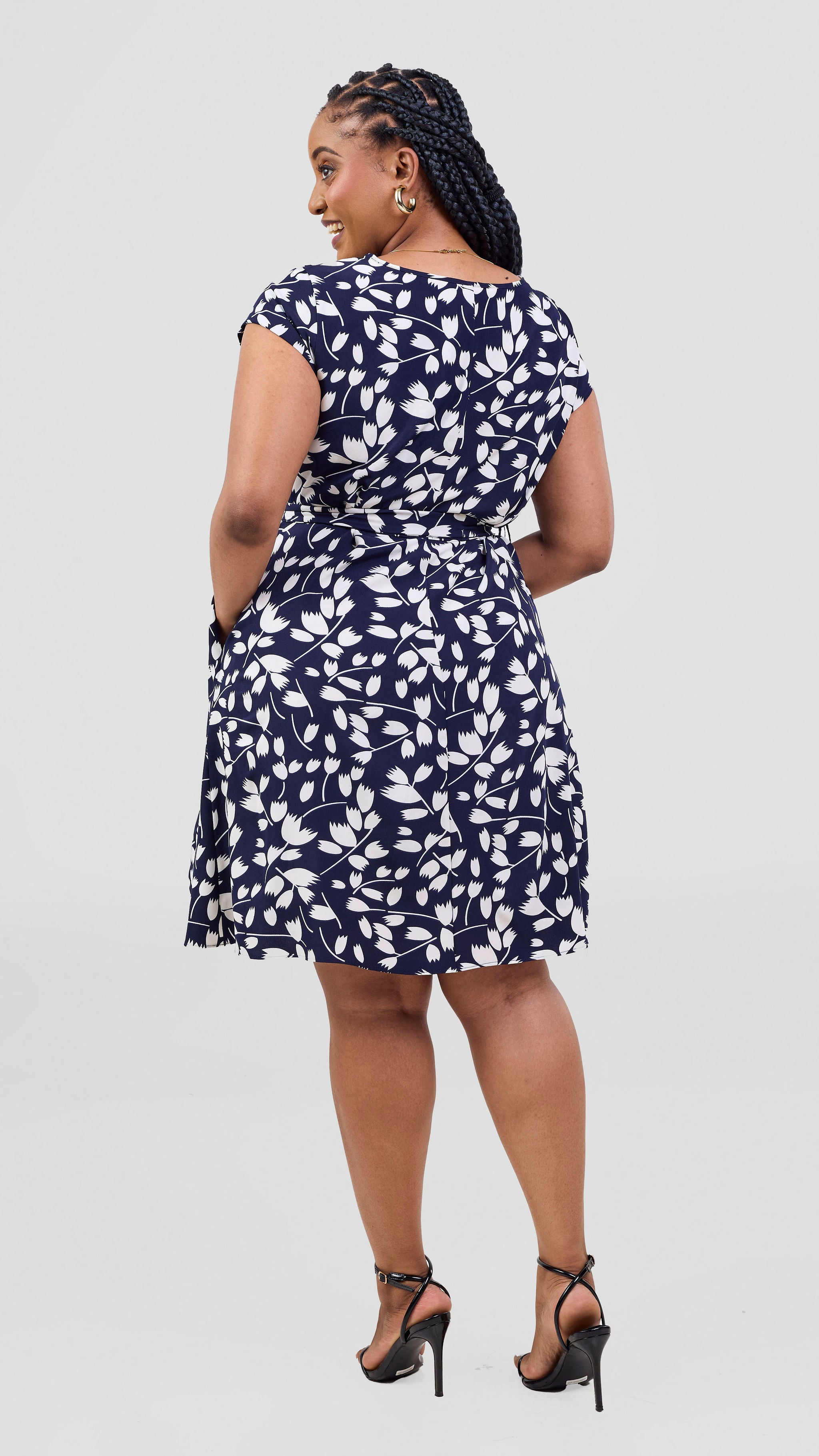 Vivo Basic Cap Sleeve Knee Length Dress - Navy White Print