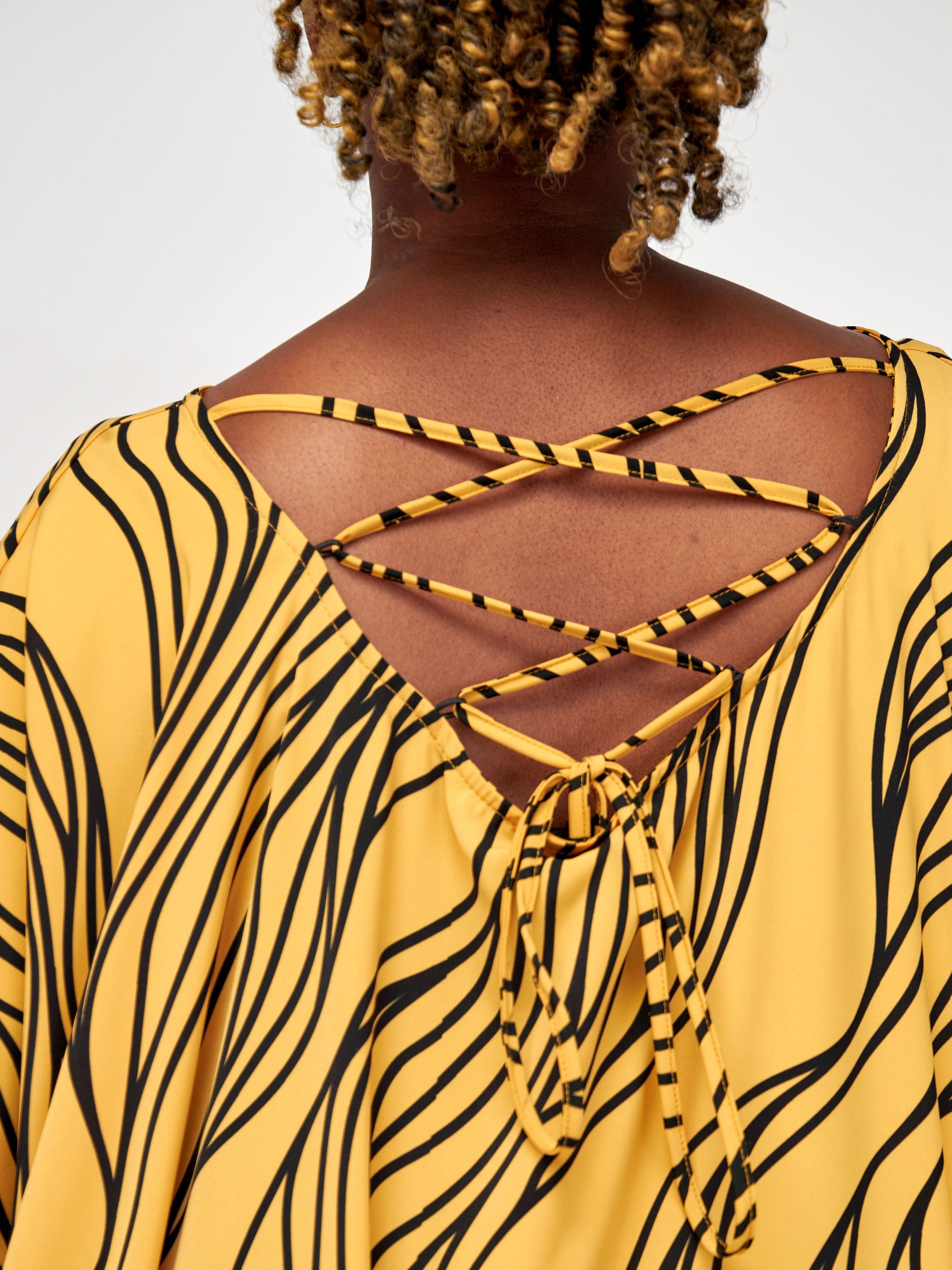 Vivo Asika Low Back Kaftan - Mustard / Black Spiral Print