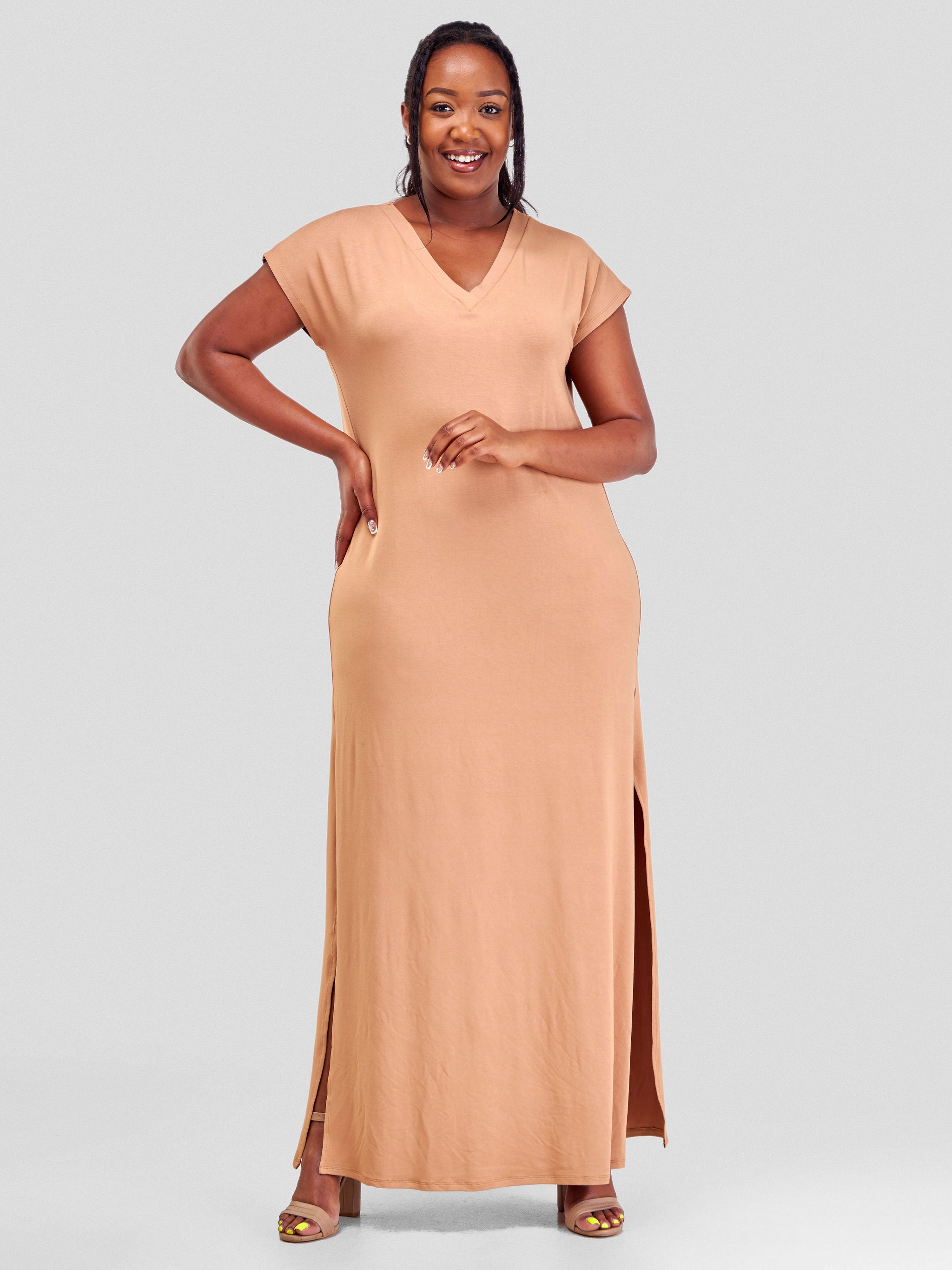 Vivo Amara V-Neck Maxi Dress - Tan