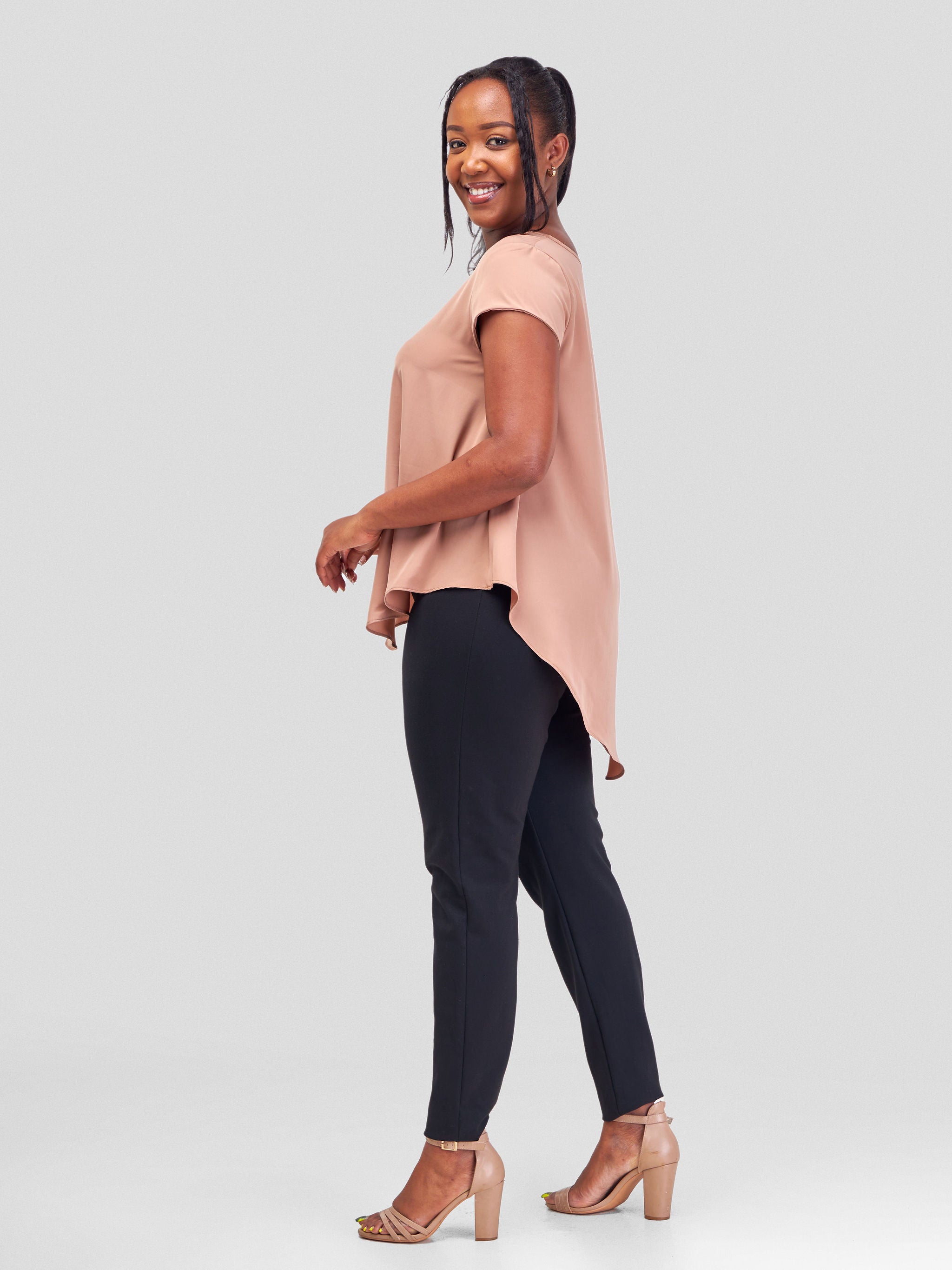 Vivo Amara Cap Sleeve Drape Top - Taupe