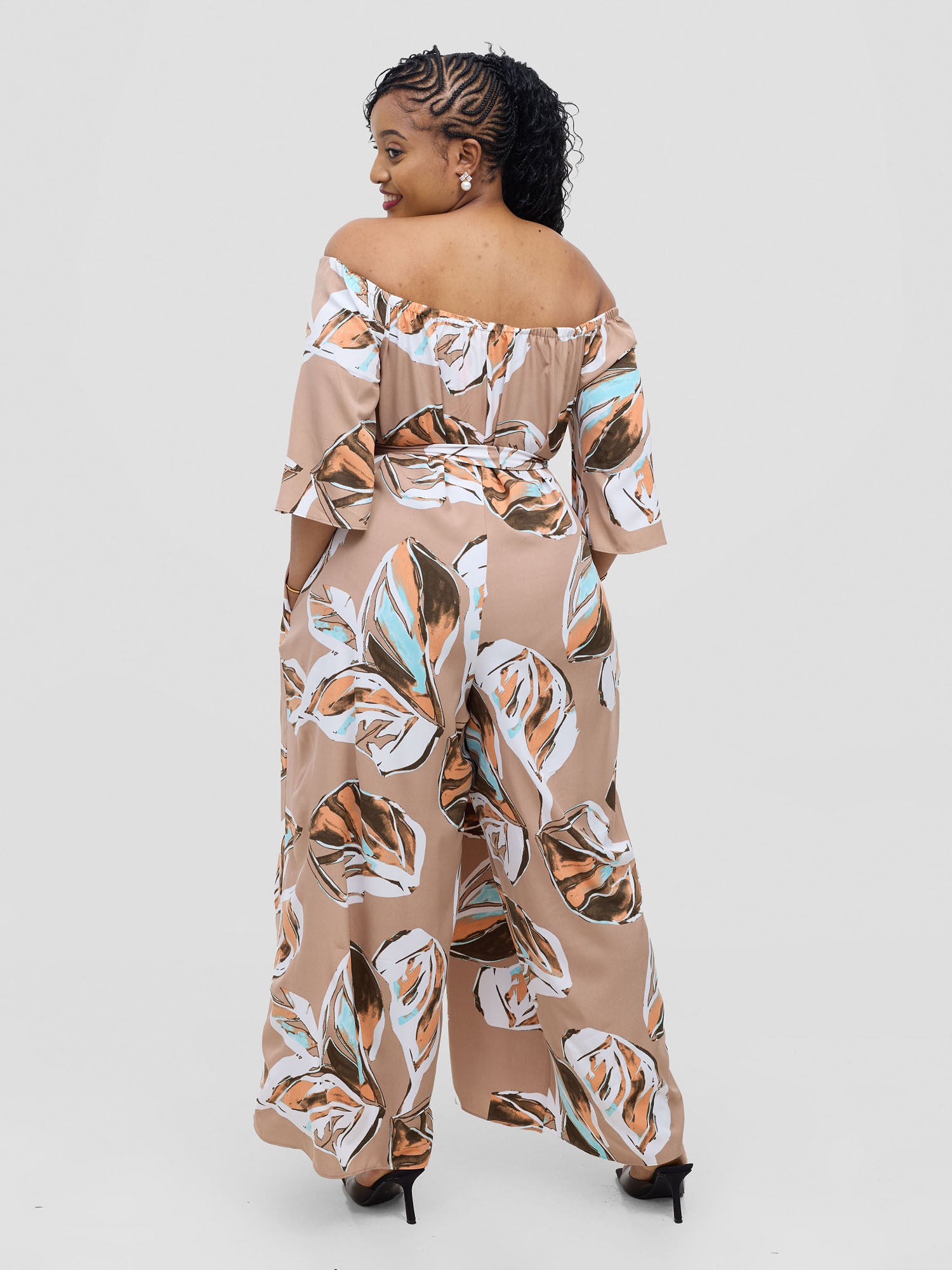Vivo Zahari 3/4 Sleeve Off-Shoulder Jumpsuit - Taupe Ari Print