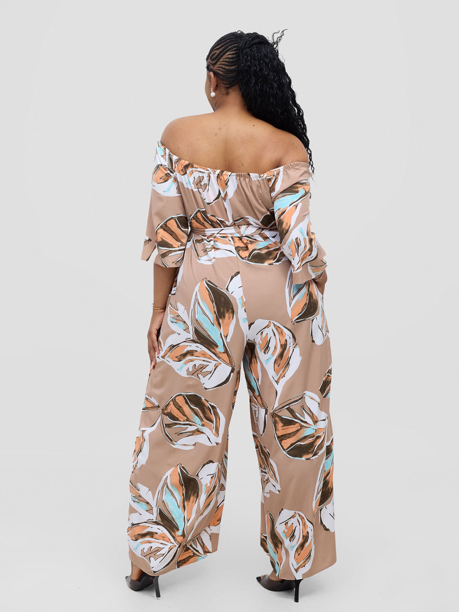 Vivo Zahari 3/4 Sleeve Off-Shoulder Jumpsuit - Taupe Ari Print