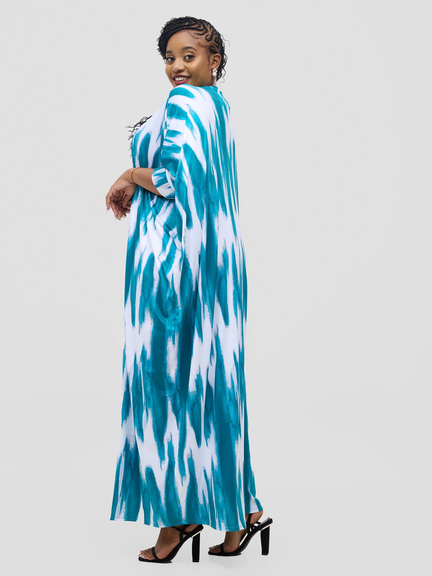 Vivo Nkasi  Maxi Kimono - White / Teal Shibori Print