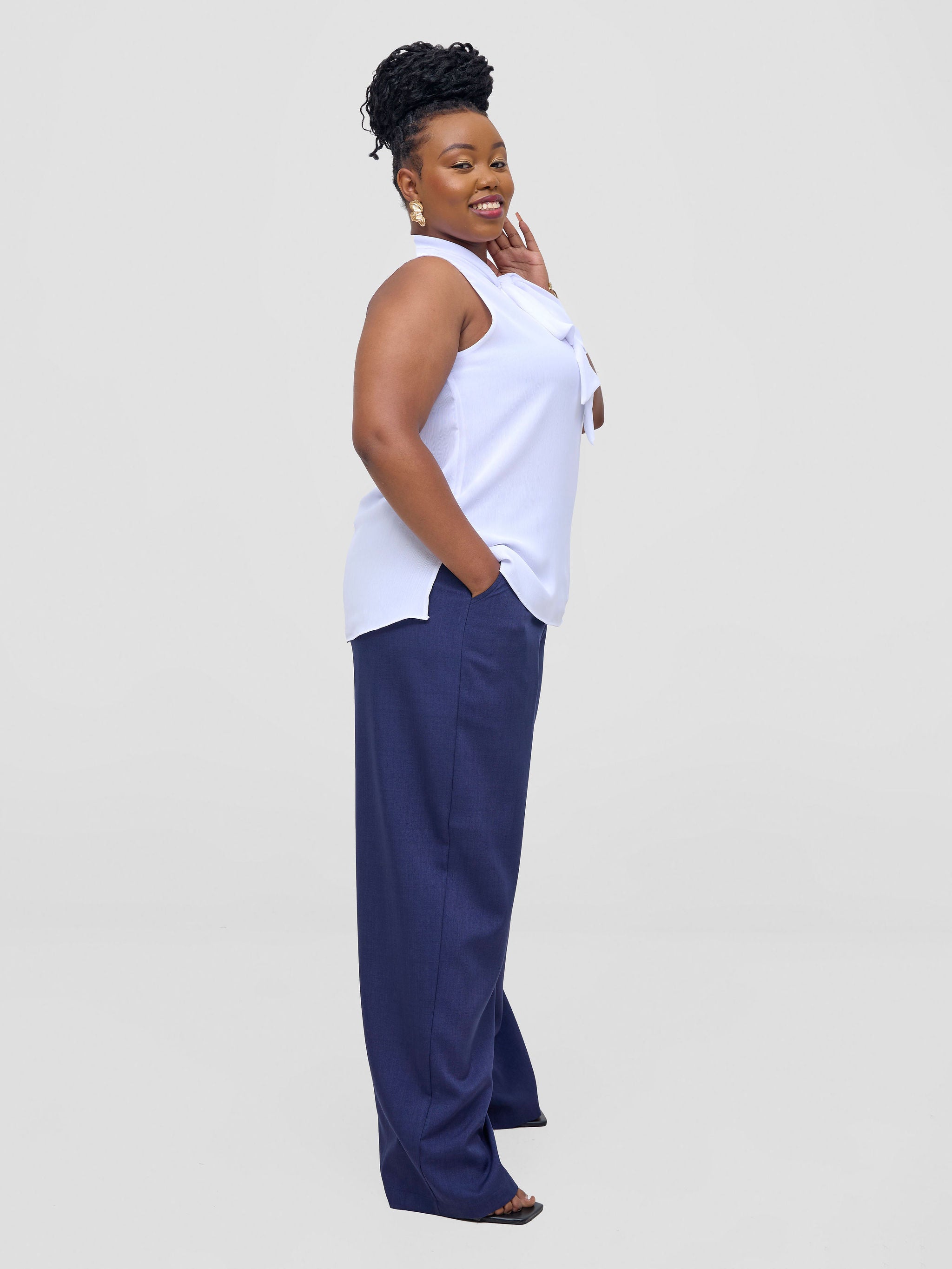 Vivo Niari straight leg Pants - Navy