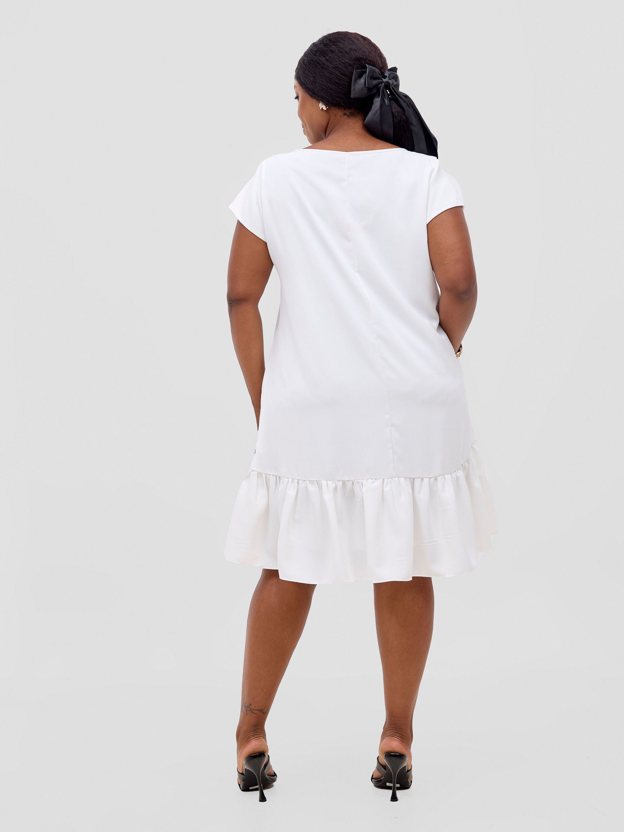 Vivo Dalia Cap Sleeve Gathered Tent Dress - Off White