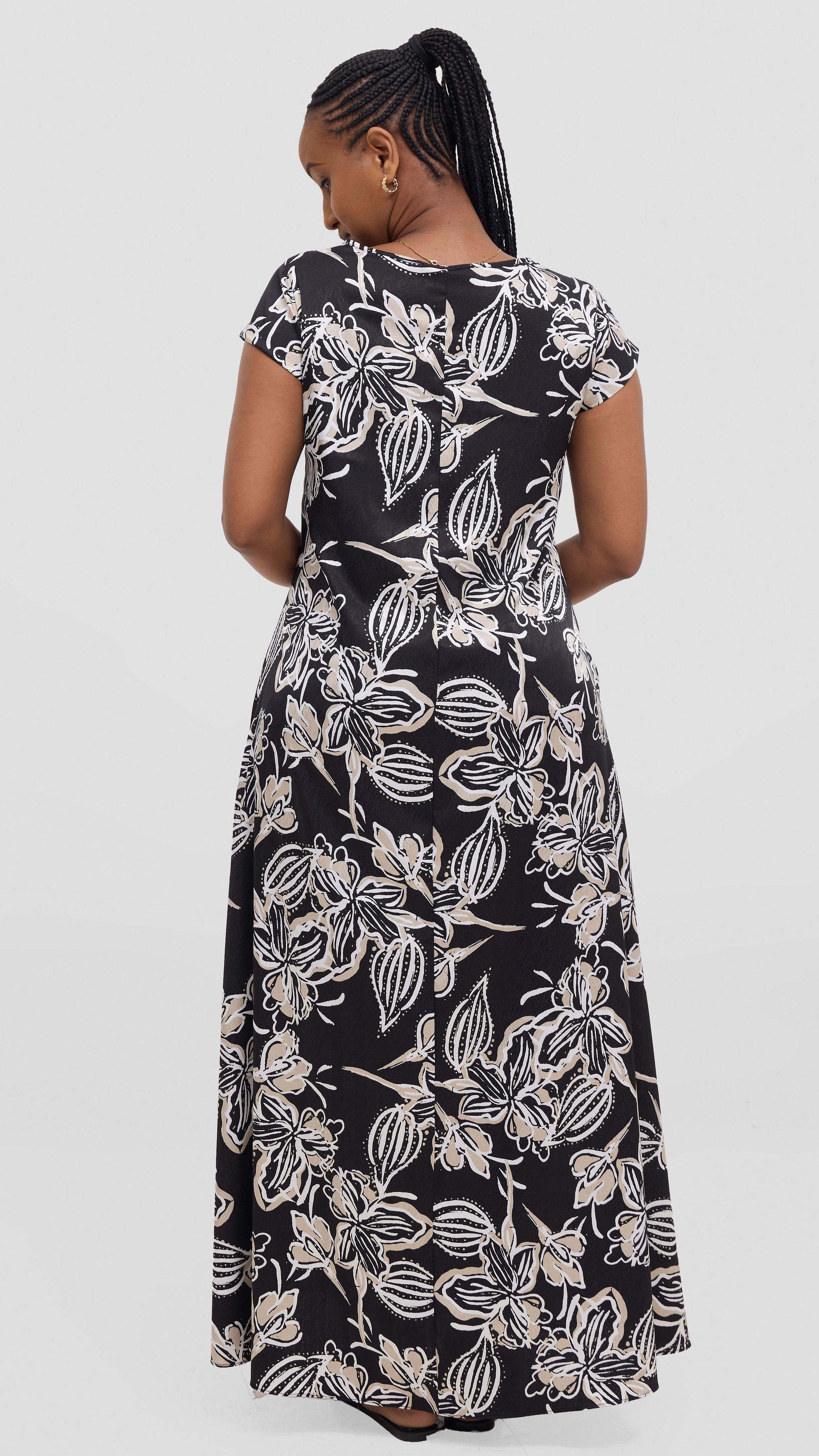 Vivo Sierra Maxi Chiffon Dress - Black / Beige Print