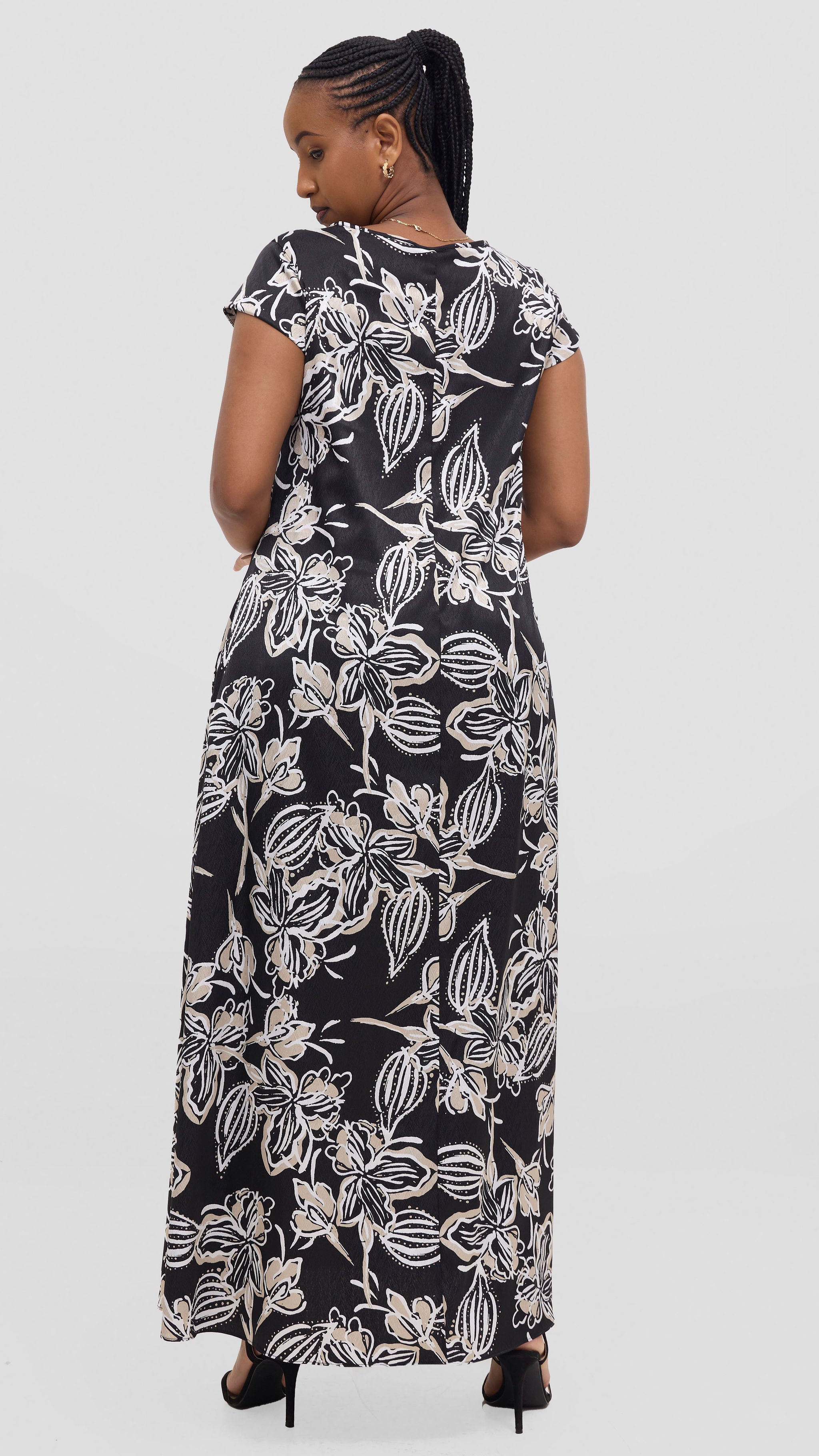 Vivo Sierra Maxi Chiffon Dress - Black / Beige Print