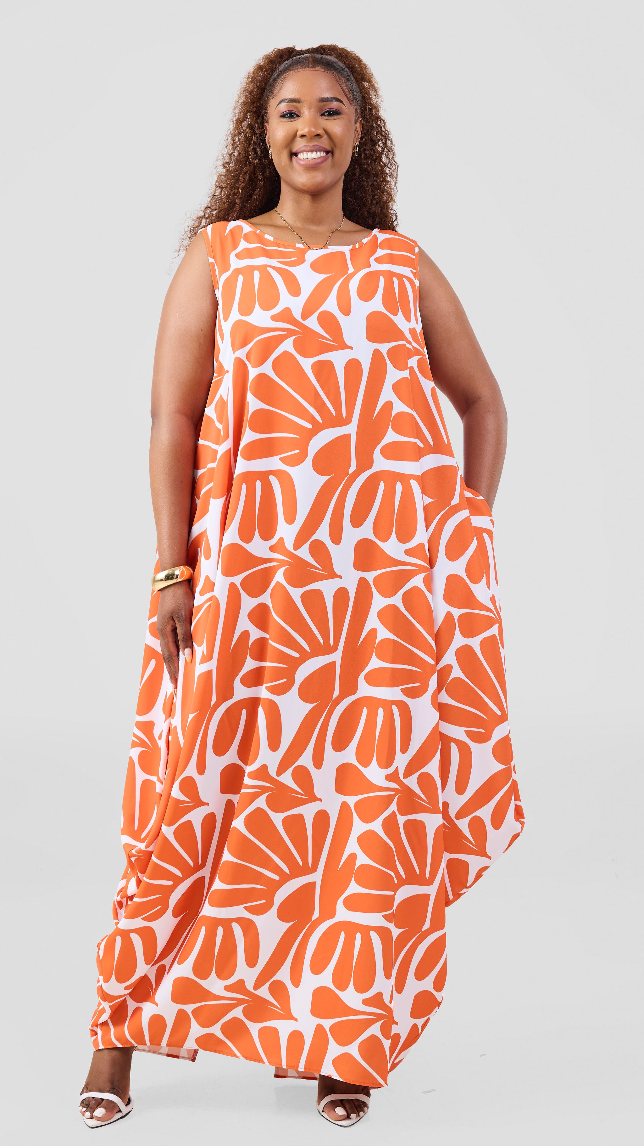 Vivo Seli Maxi Dress - Off White / Orange Amari Print