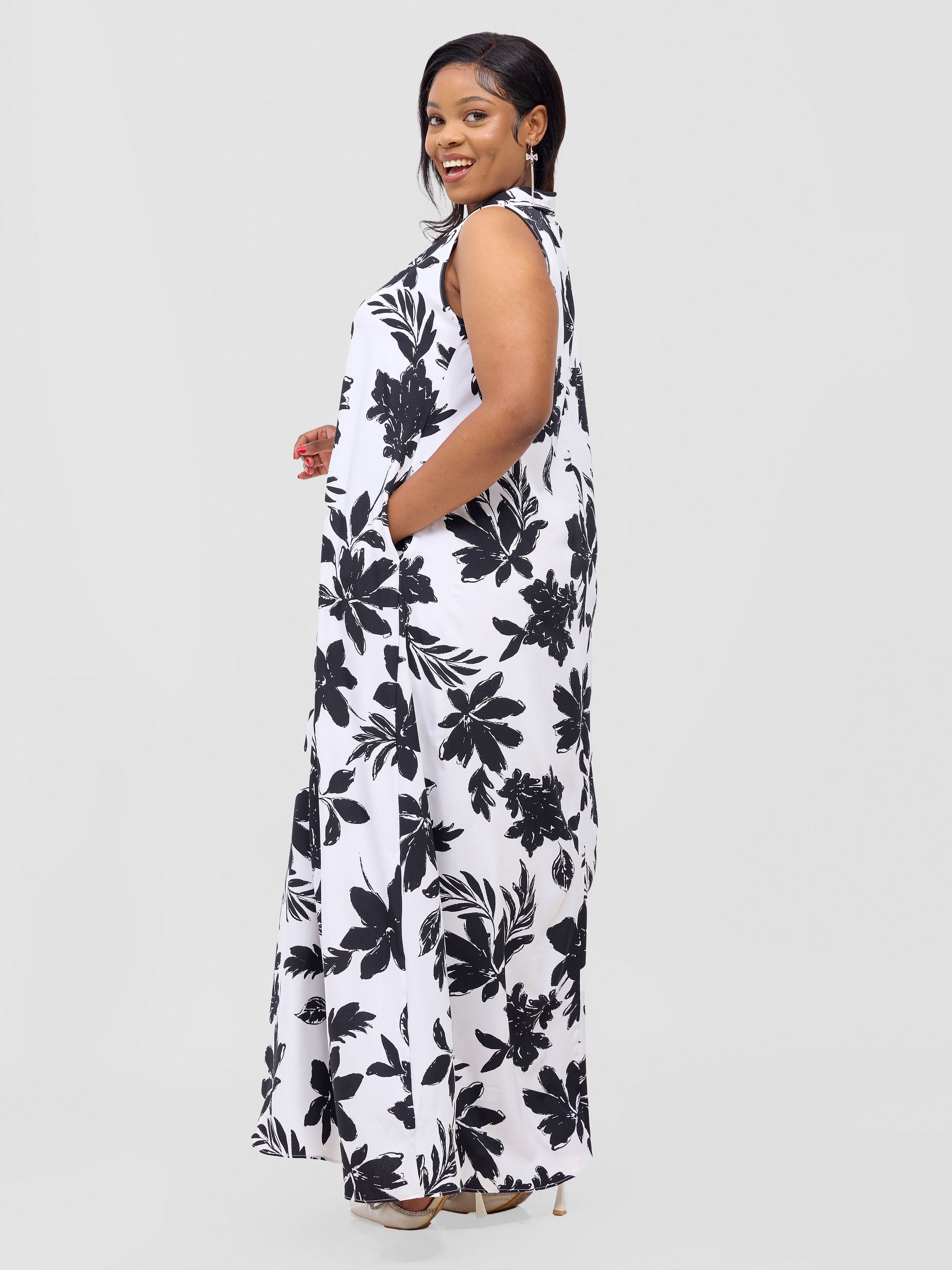 Vivo Asha Sleeveless Maxi Dress - White Peli Print