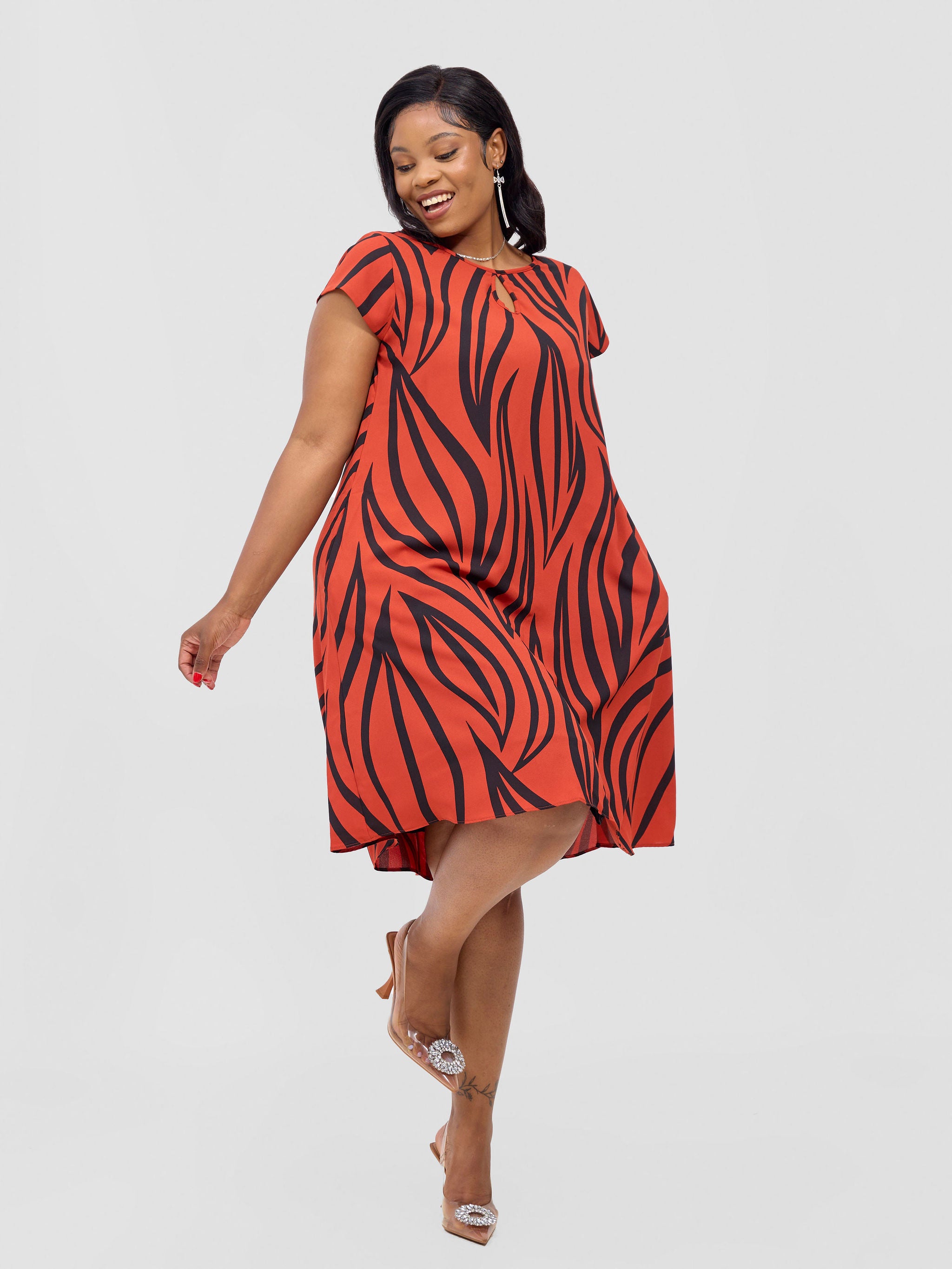 Vivo Sierra Cap Sleeve Tent Chiffon Dress - Rust / Black Ameli Print