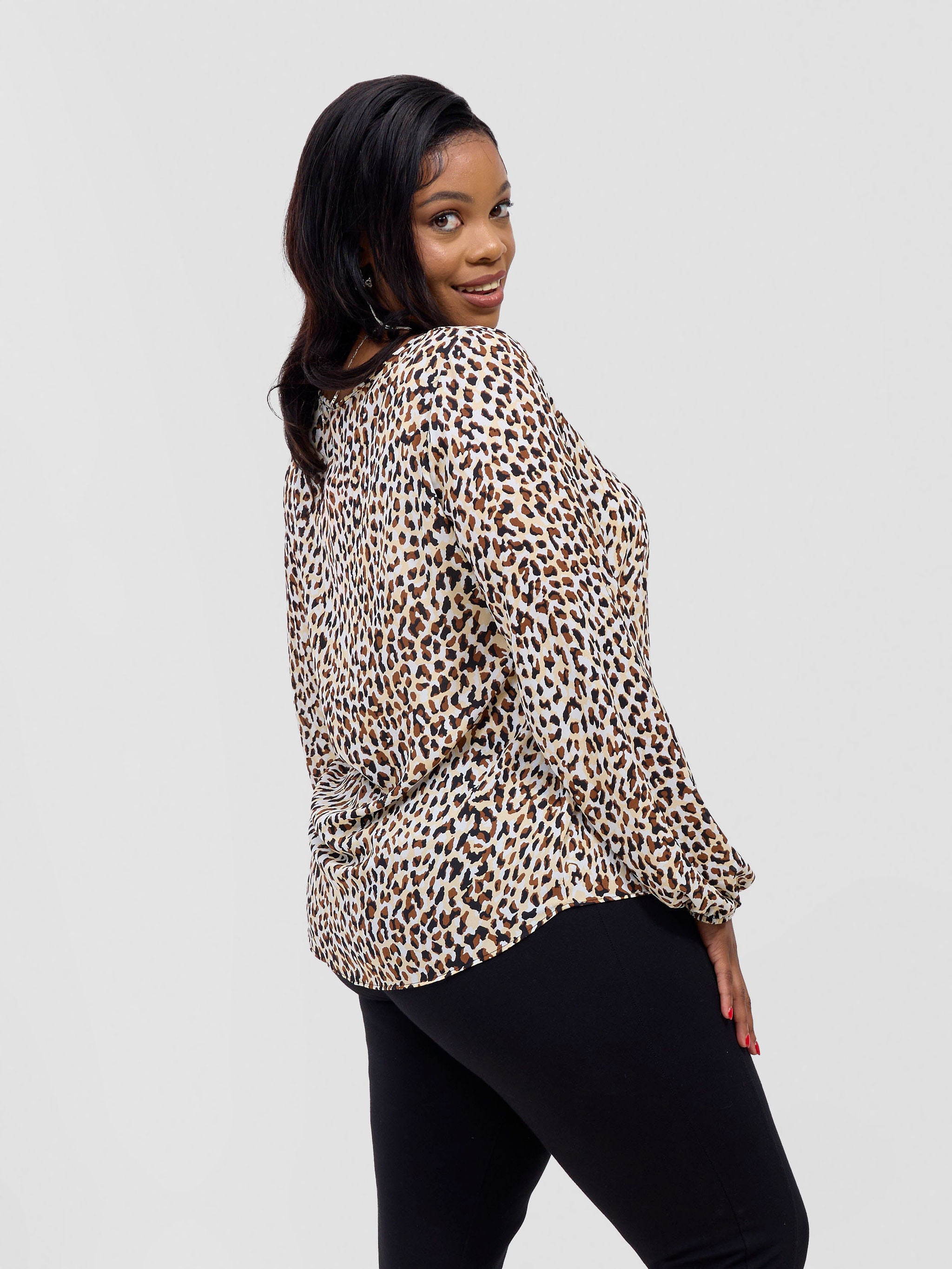 Vivo Basic Long Sleeved Bishop Top - Brown / White Berek Print