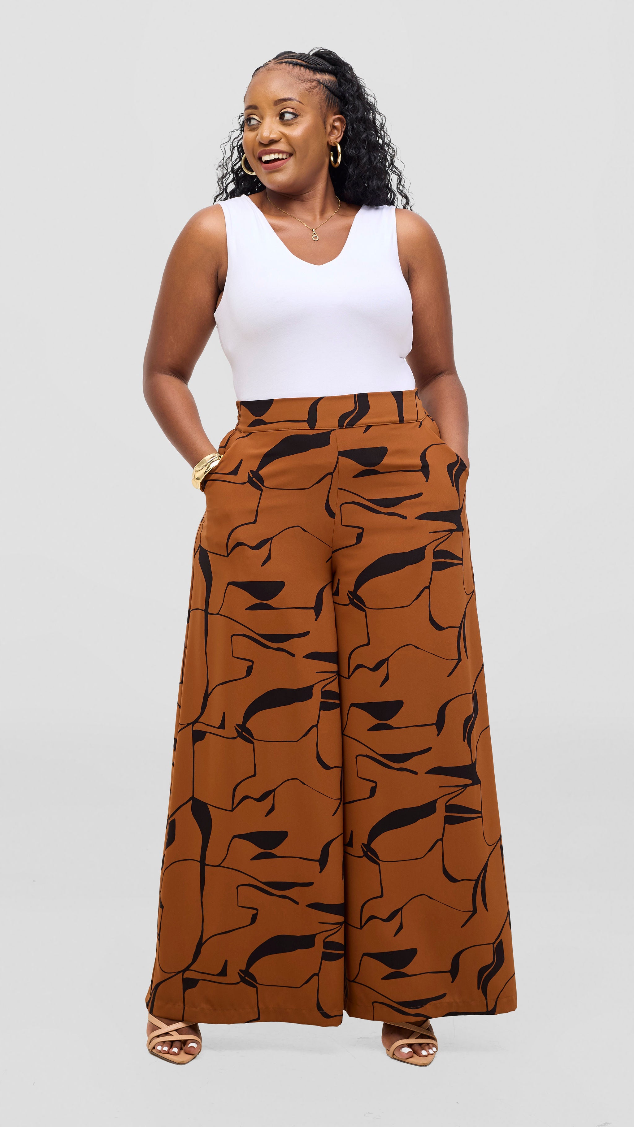 Vivo Liora Wide Leg Pants in Crepe - Rust / Black Ziza Print