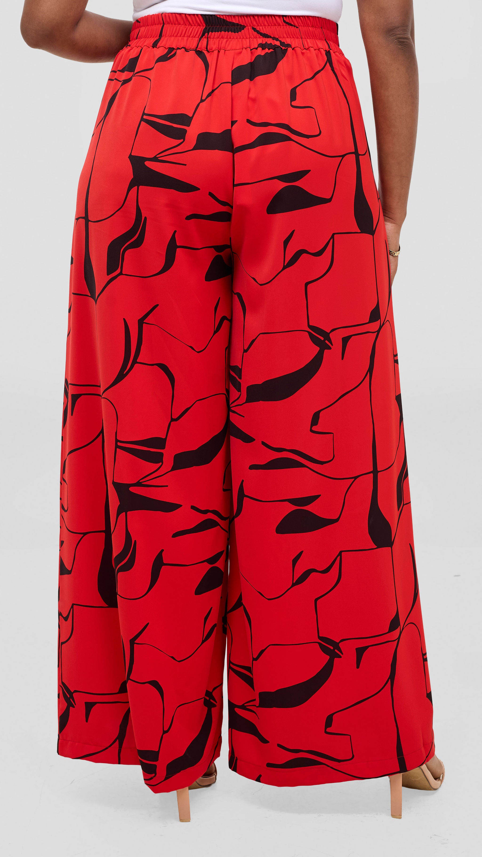 Vivo Liora Wide Leg Pants in Crepe - Red / Black Ziza Print