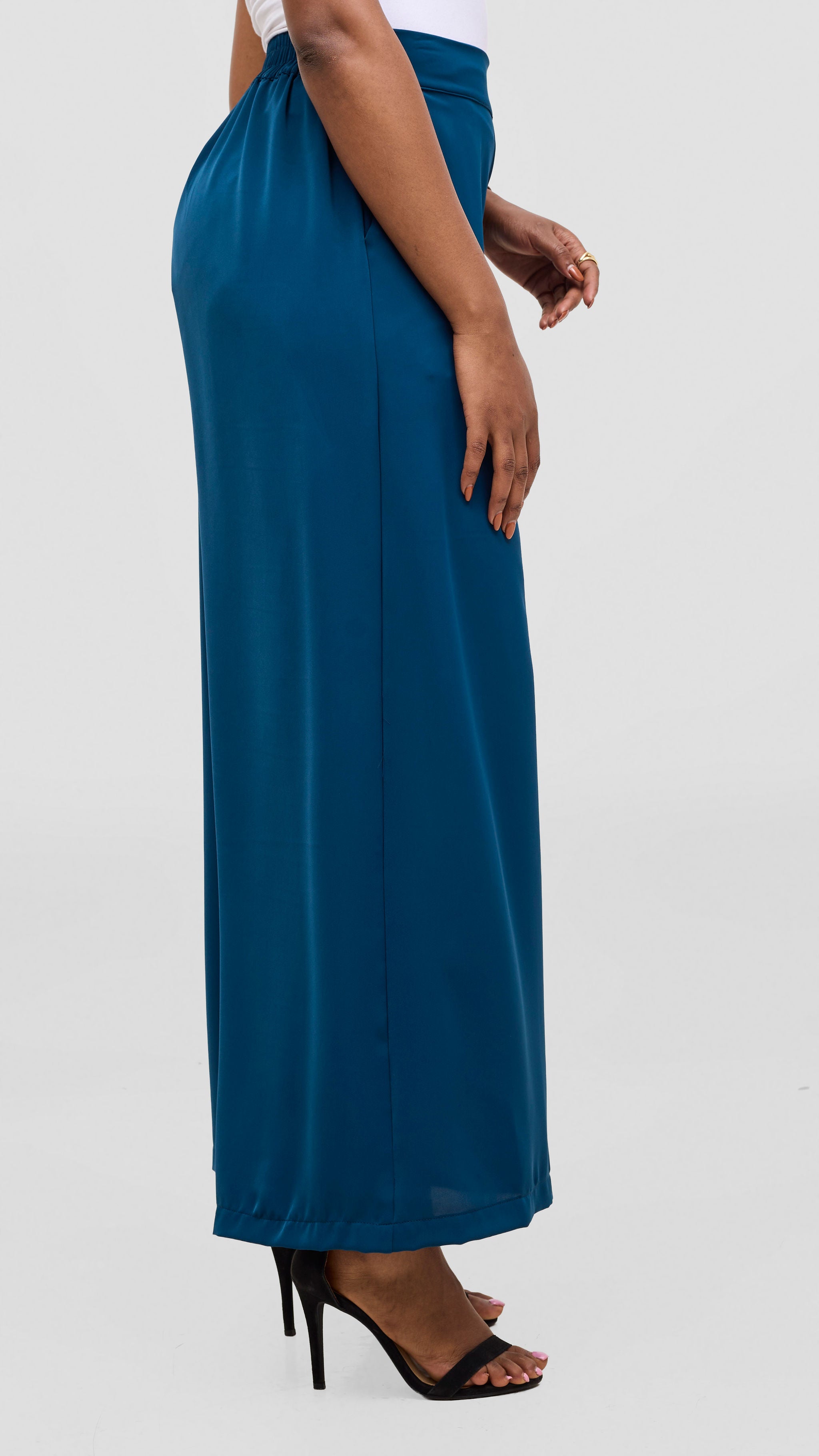 Vivo Liora Wide Leg Pants in Crepe - Teal