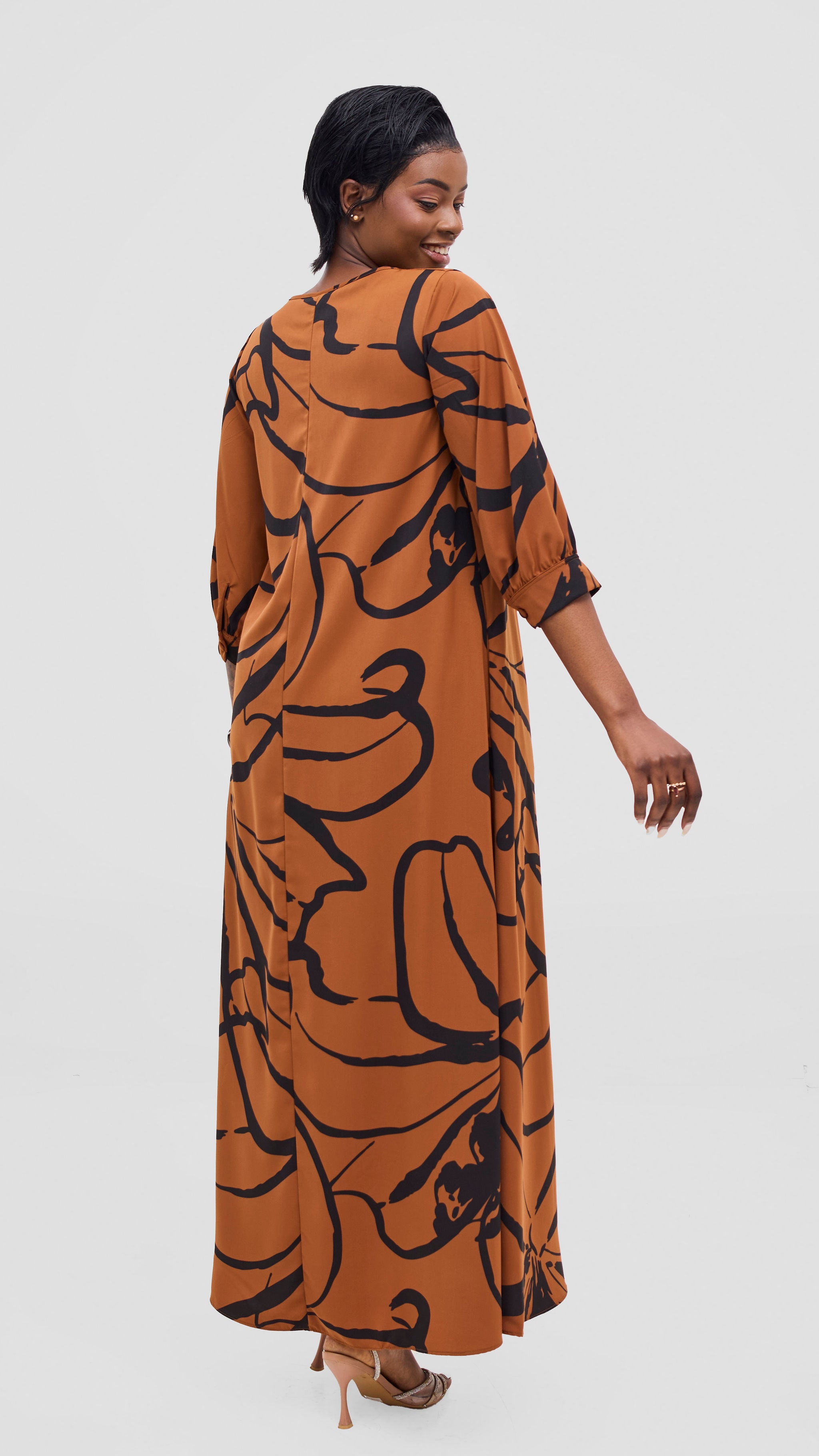 Vivo Hadiya Maxi Dress - Brown / Black Luwe Print