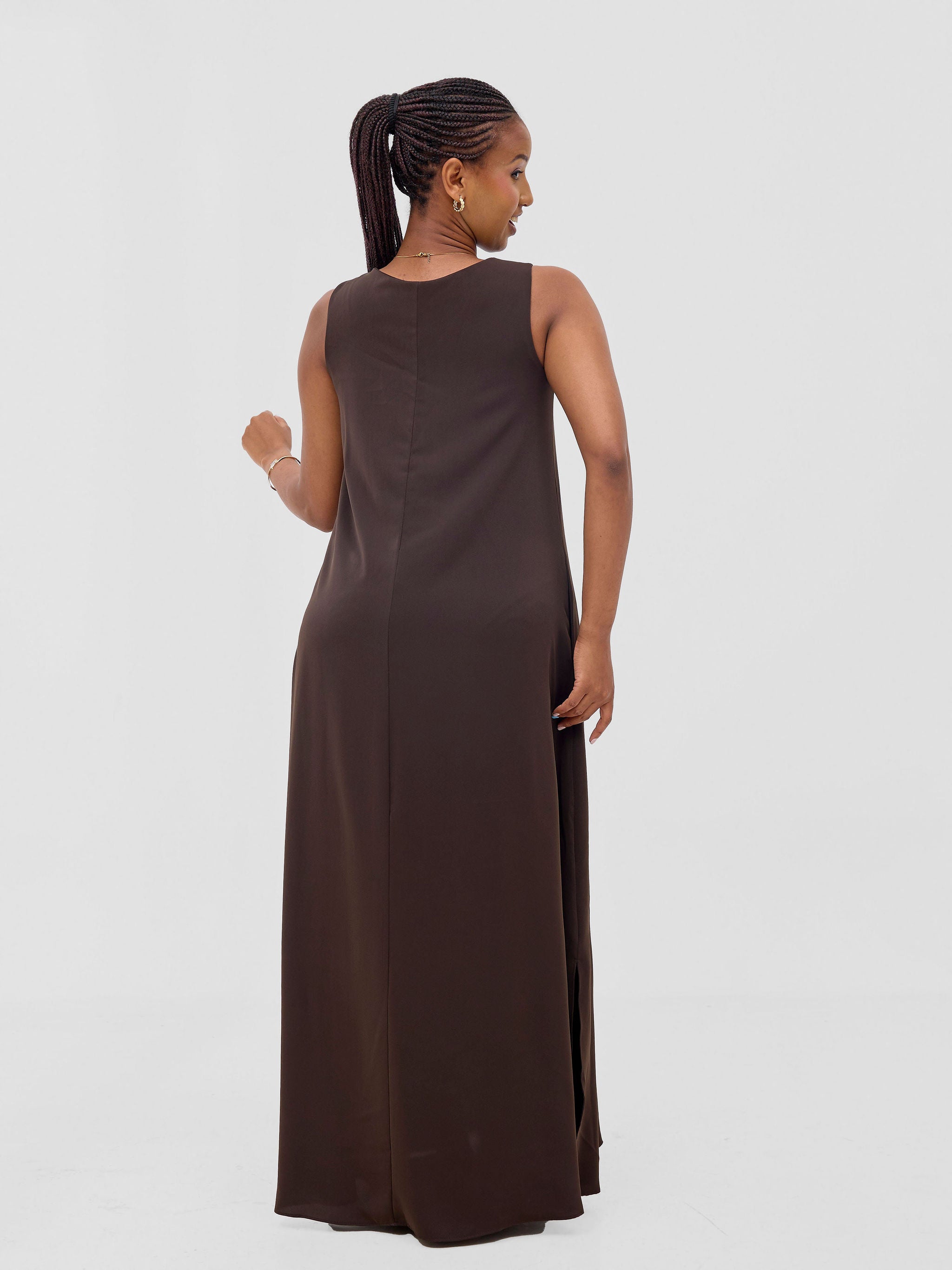 Vivo Ava Front Pleat Maxi Dress - Chocolate
