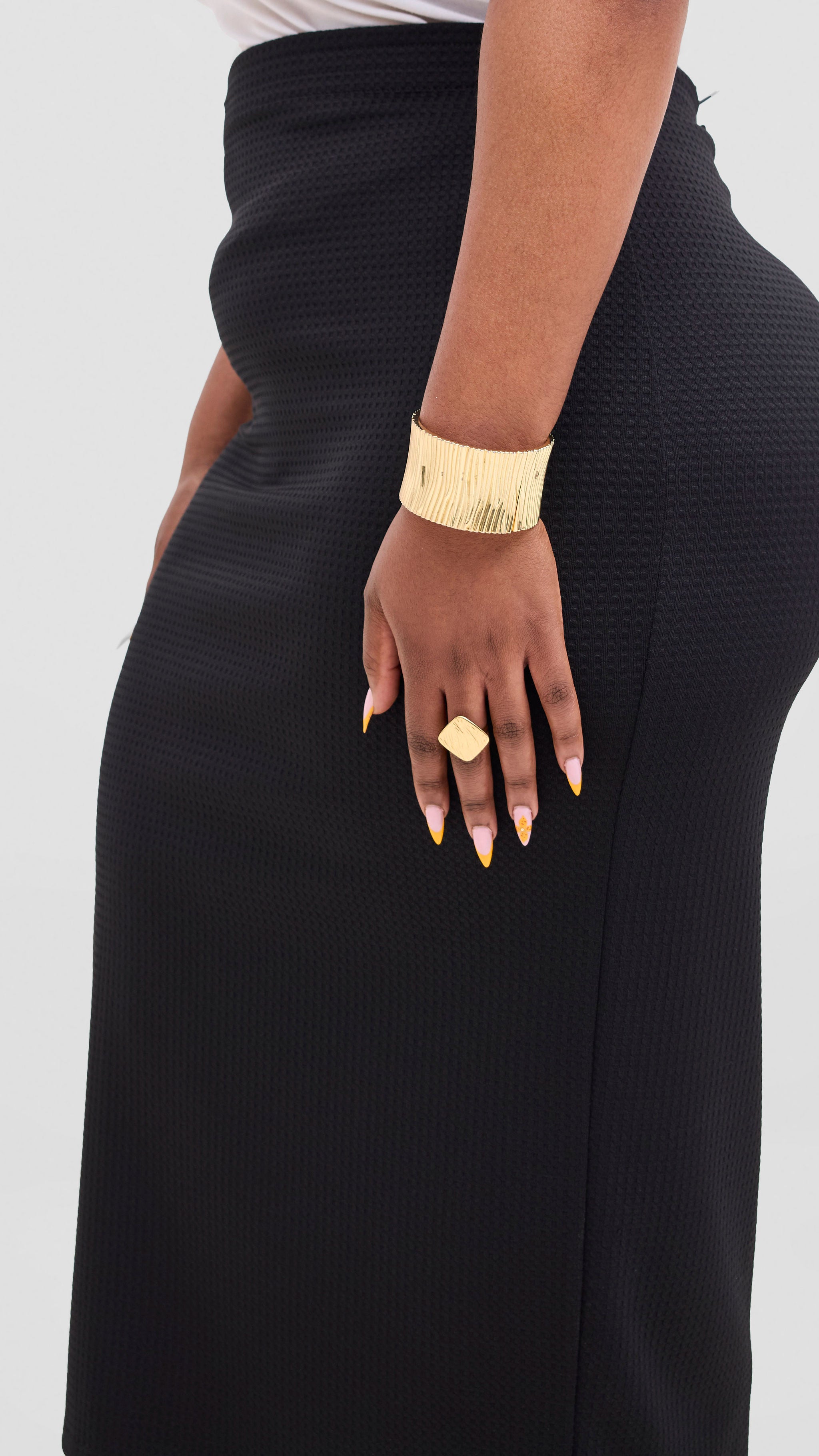 Vivo Selah Midi Skirt - Black