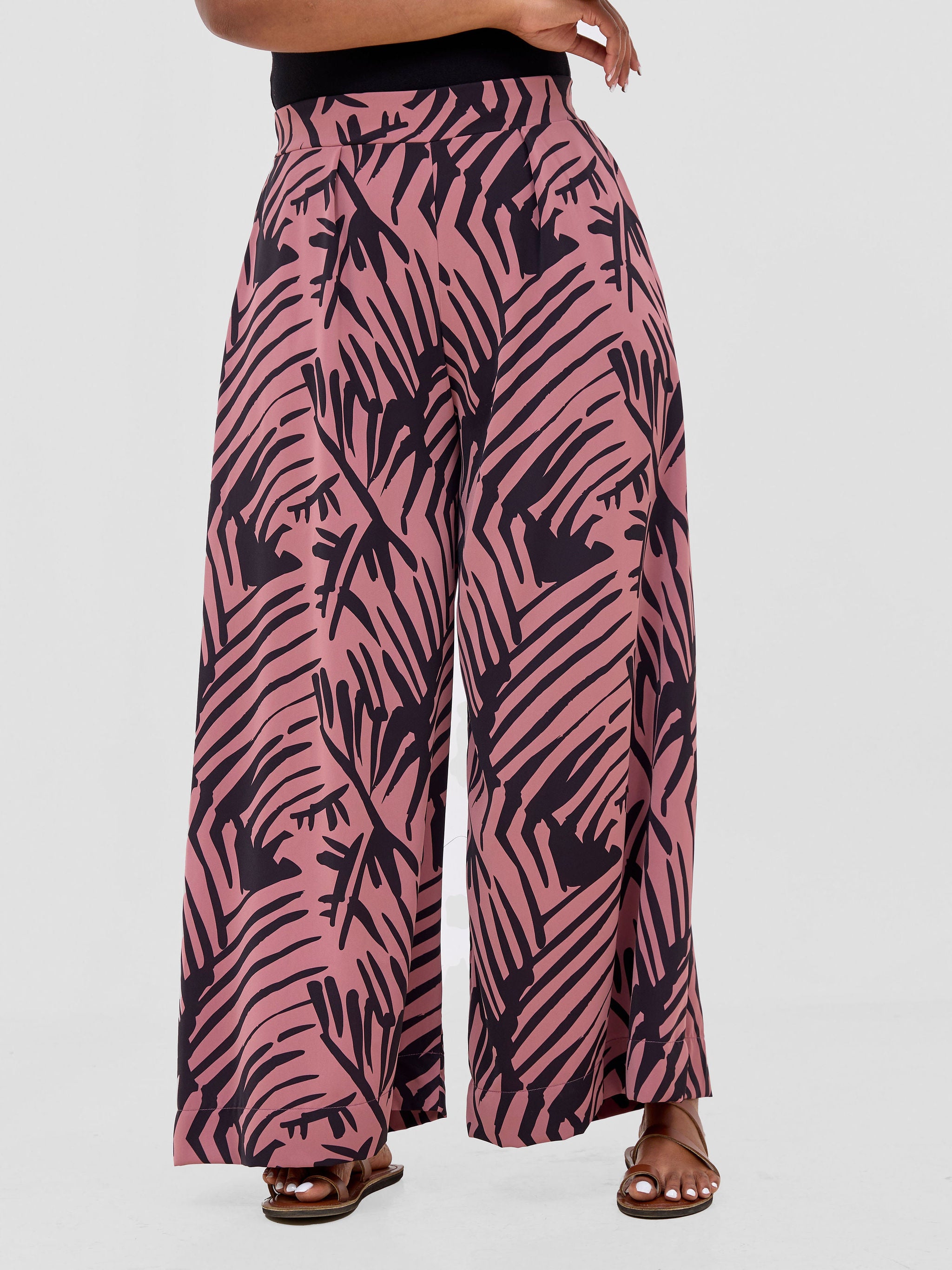 Vivo Ayla Crepe Pants - Light Dust Pink / Black Lala Print