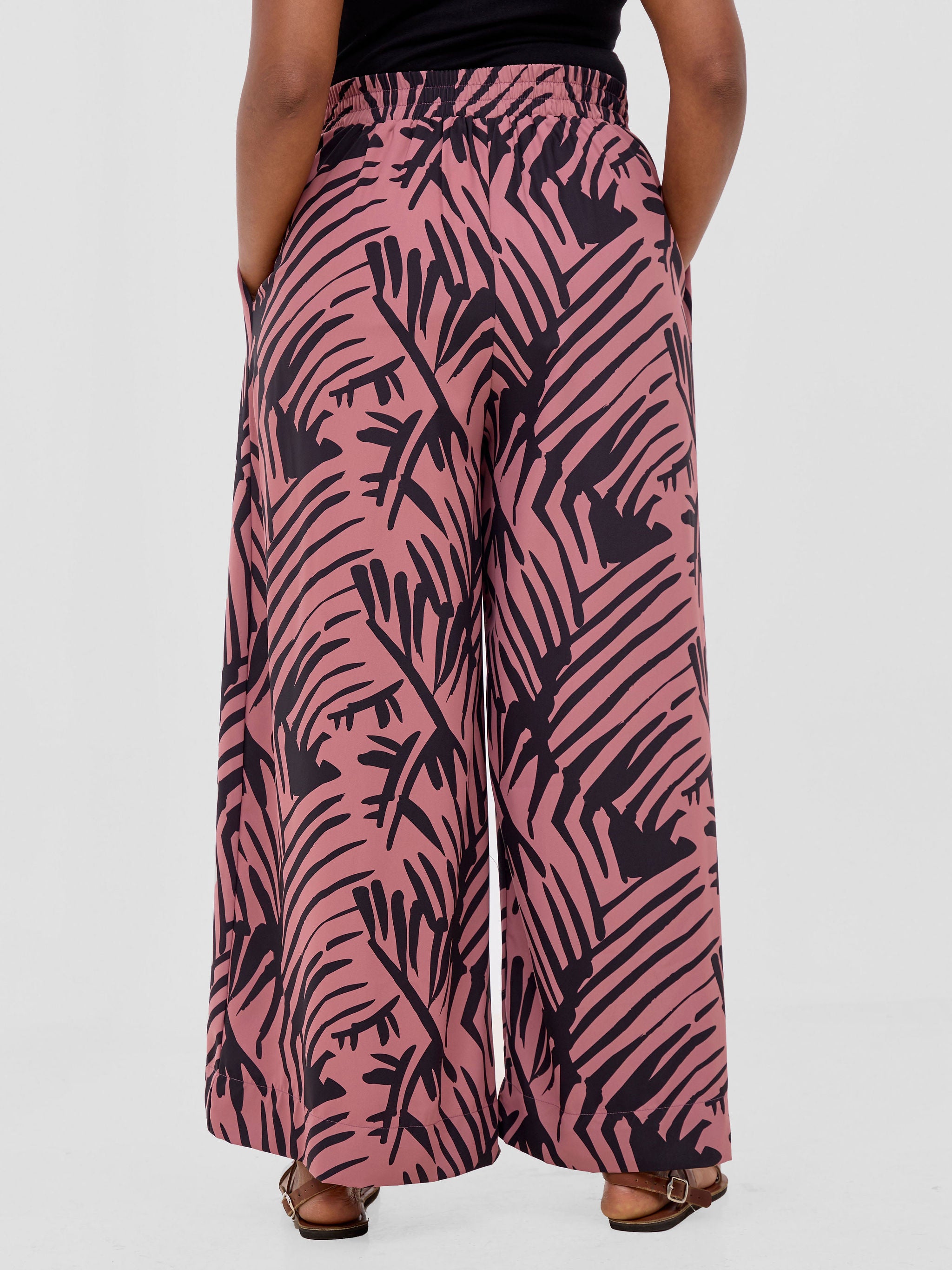 Vivo Ayla Crepe Pants - Light Dust Pink / Black Lala Print