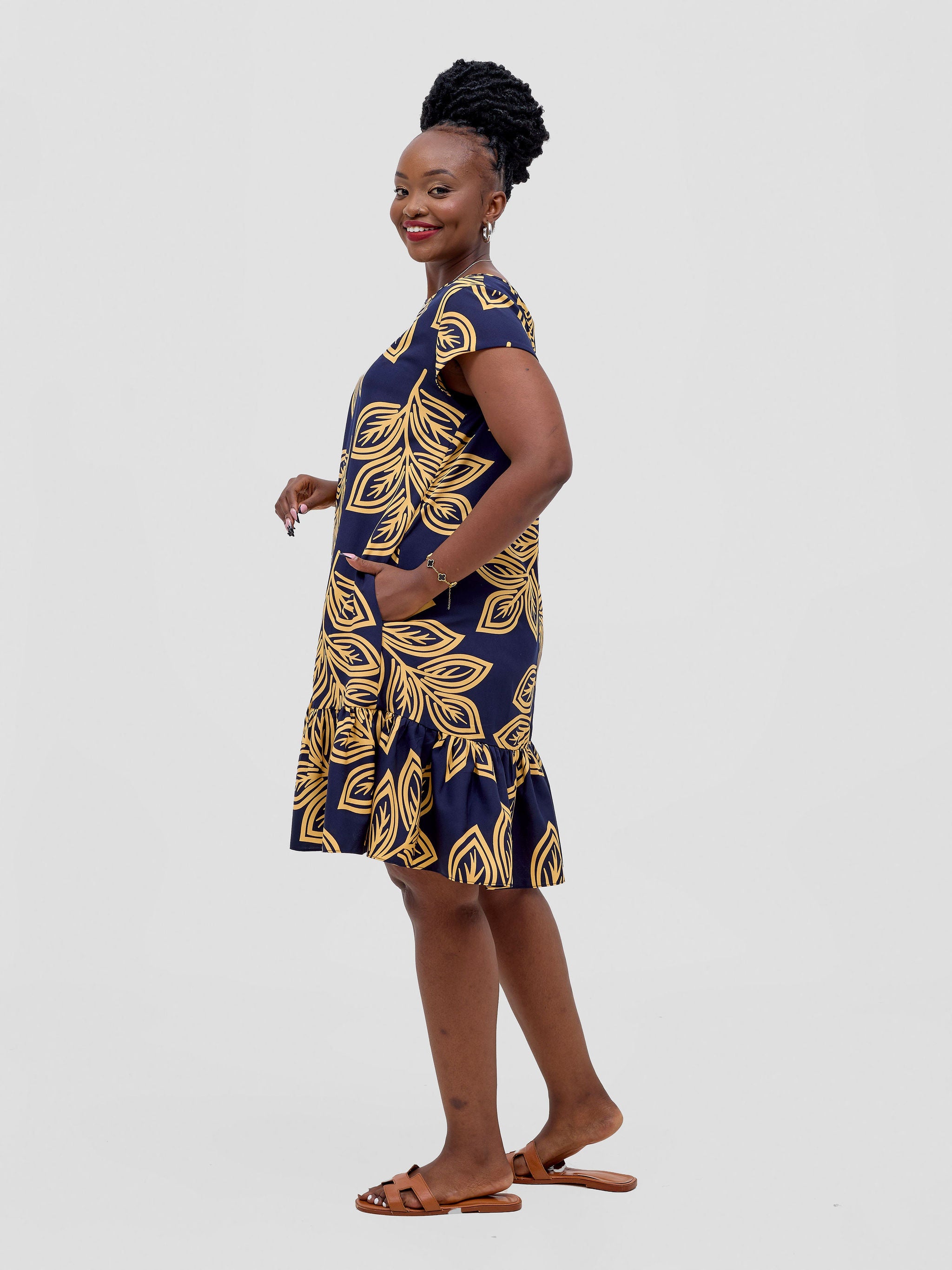Vivo Dalia Cap Sleeve Gathered Tent Dress - Dark Navy / Yellow Print