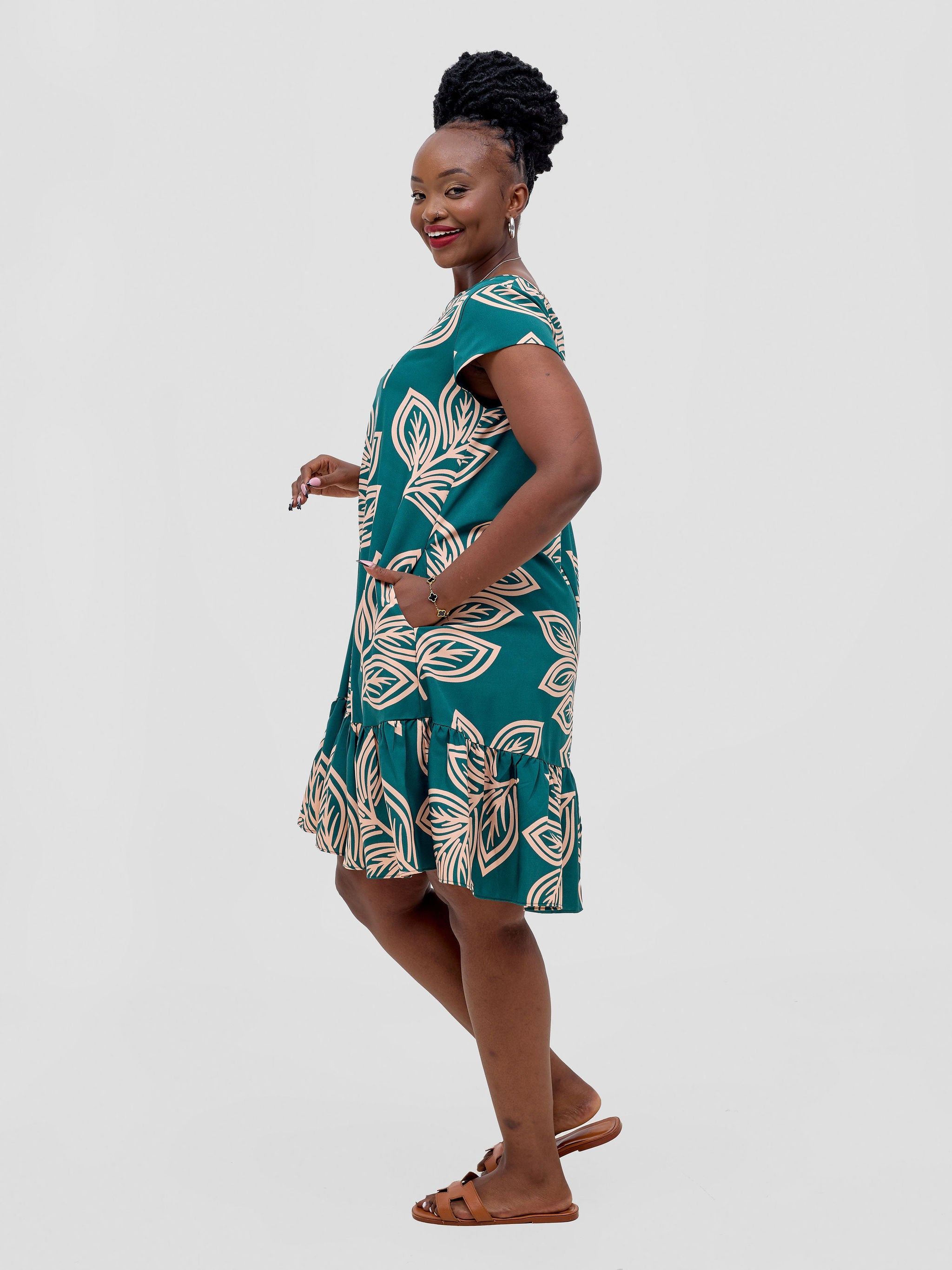 Vivo Dalia Cap Sleeve Gathered Tent Dress - Green / Peach Print