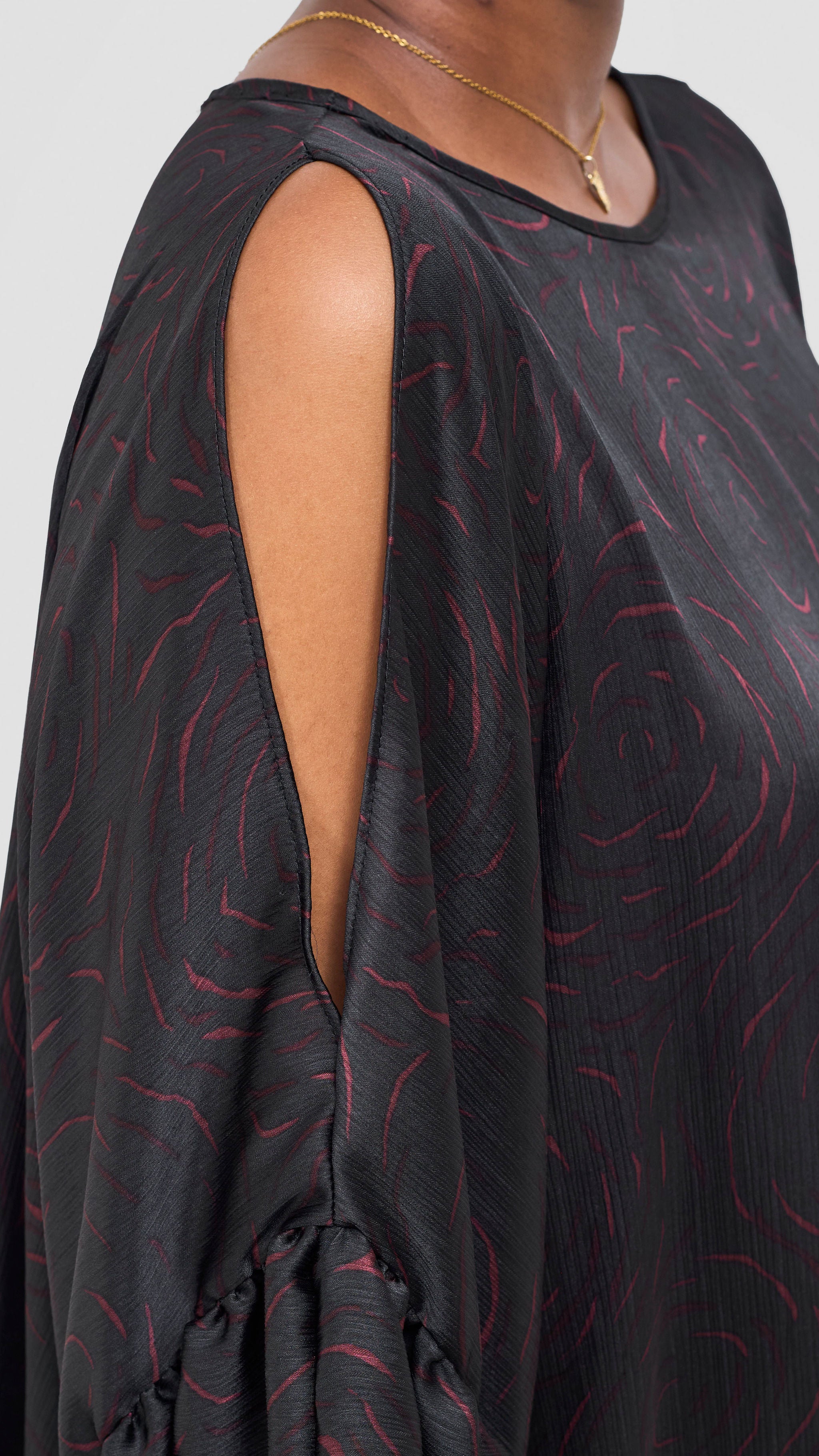 Vivo Chidii Tunic Dress With Frills - Black / Burgundy Print