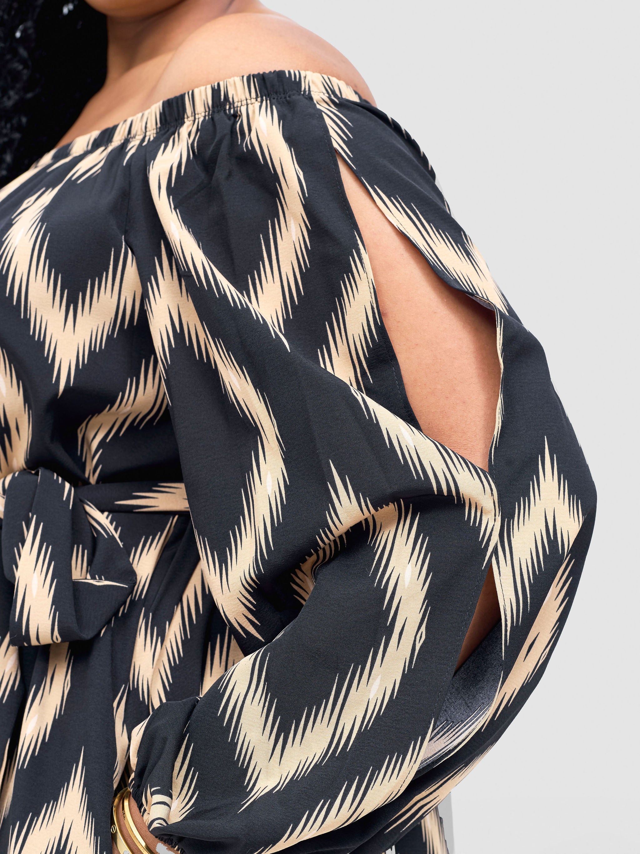 Vivo Yumi Off Shoulder Jumpsuit - Cream / Black Rumi Print