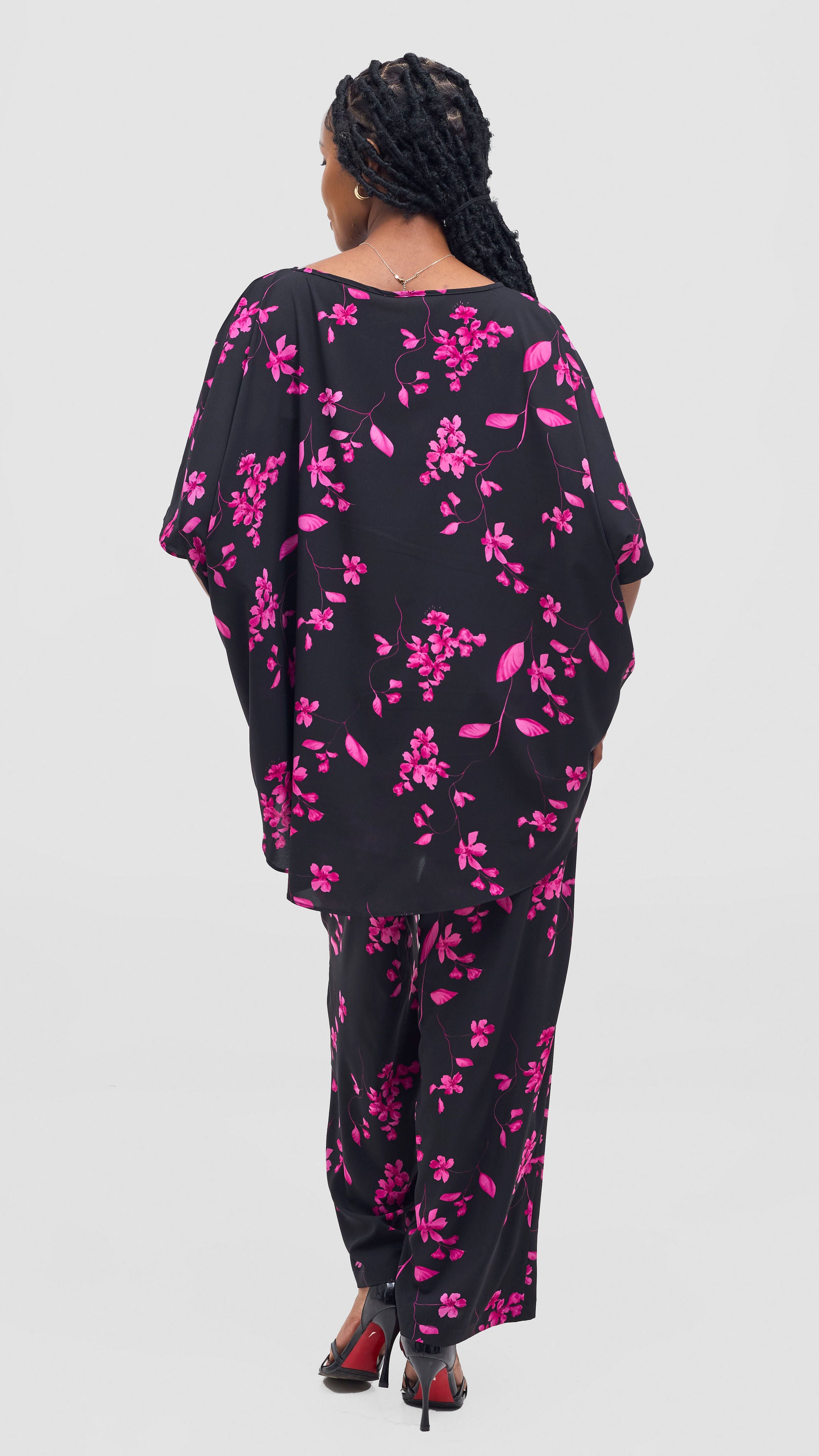 Vivo Maisha Wide High Low Top - Pink / Black Print
