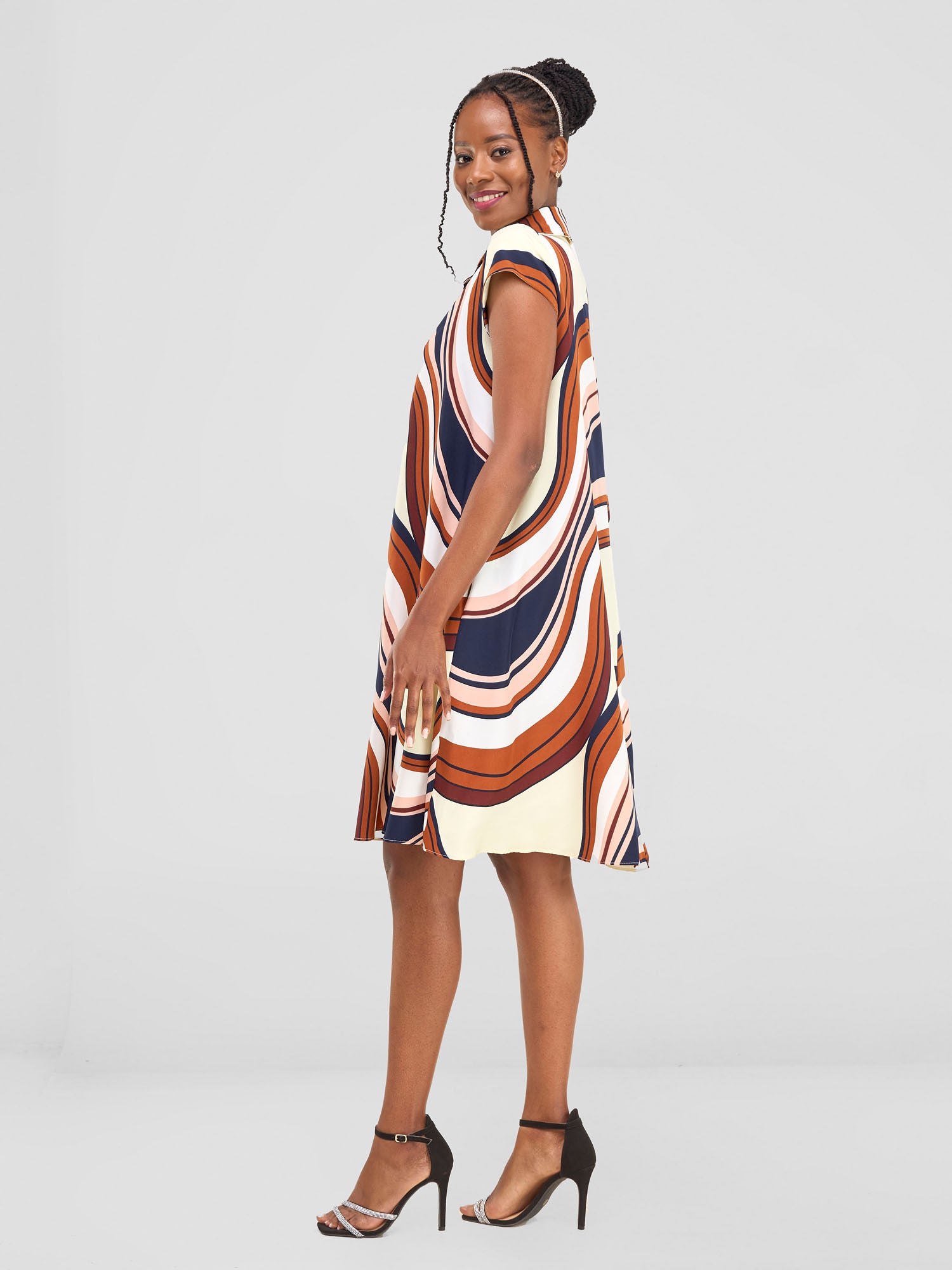 Vivo Yumi Cap Sleeve Dress - Cream / Rust Print