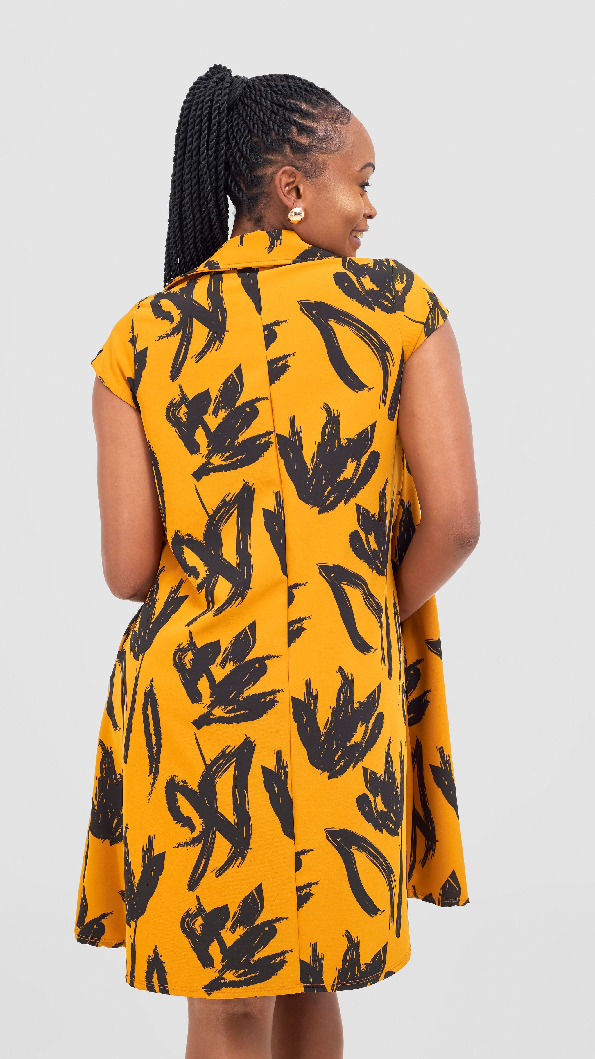 Vivo Chari Shift Dress - Black / Orange Riah Print