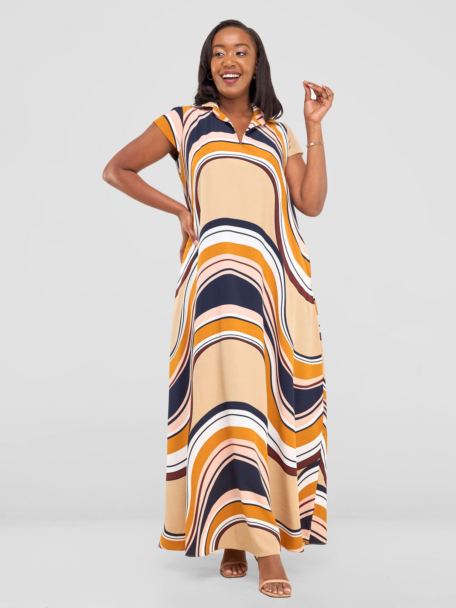 Vivo Zuri Cap Sleeved Maxi Dress - Navy / Rust Spiral Print