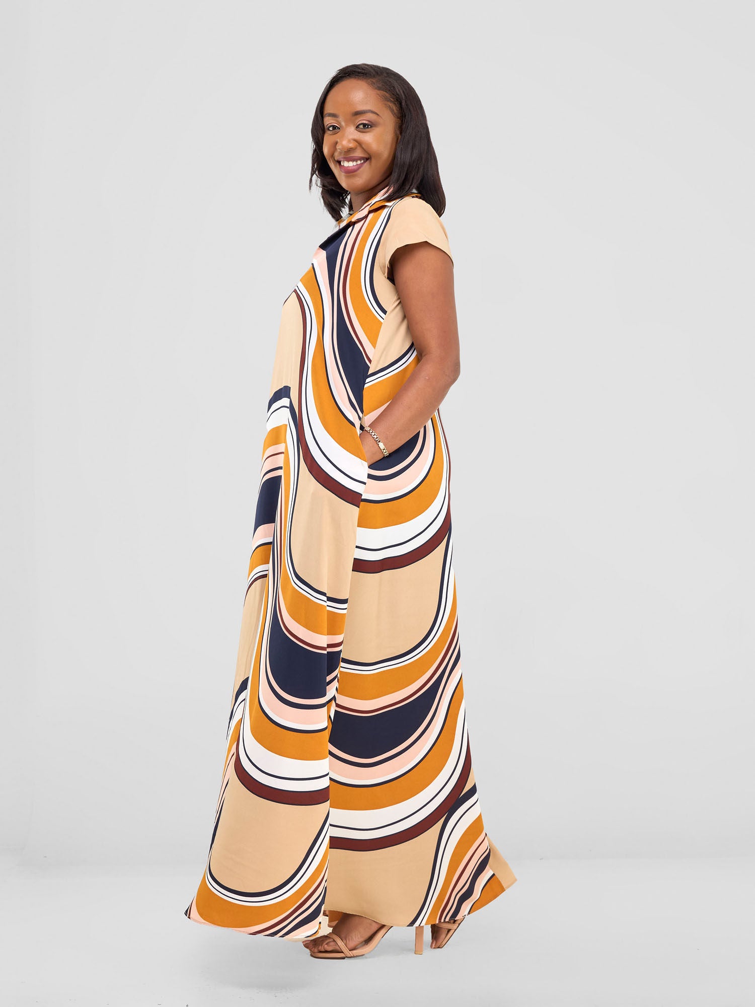 Vivo Zuri Cap Sleeved Maxi Dress - Navy / Rust Spiral Print