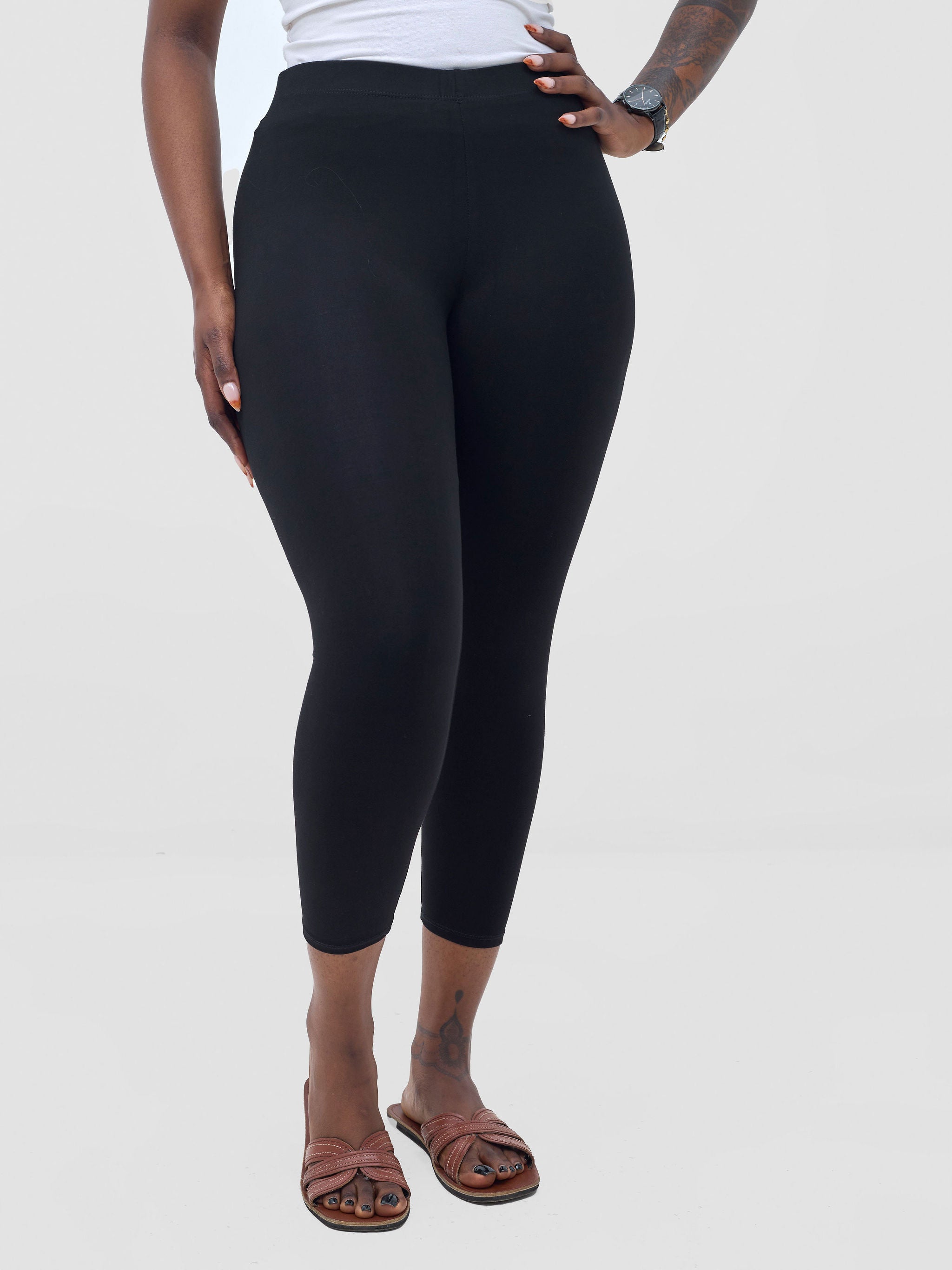 Vivo Basic Capri Leggings - Black