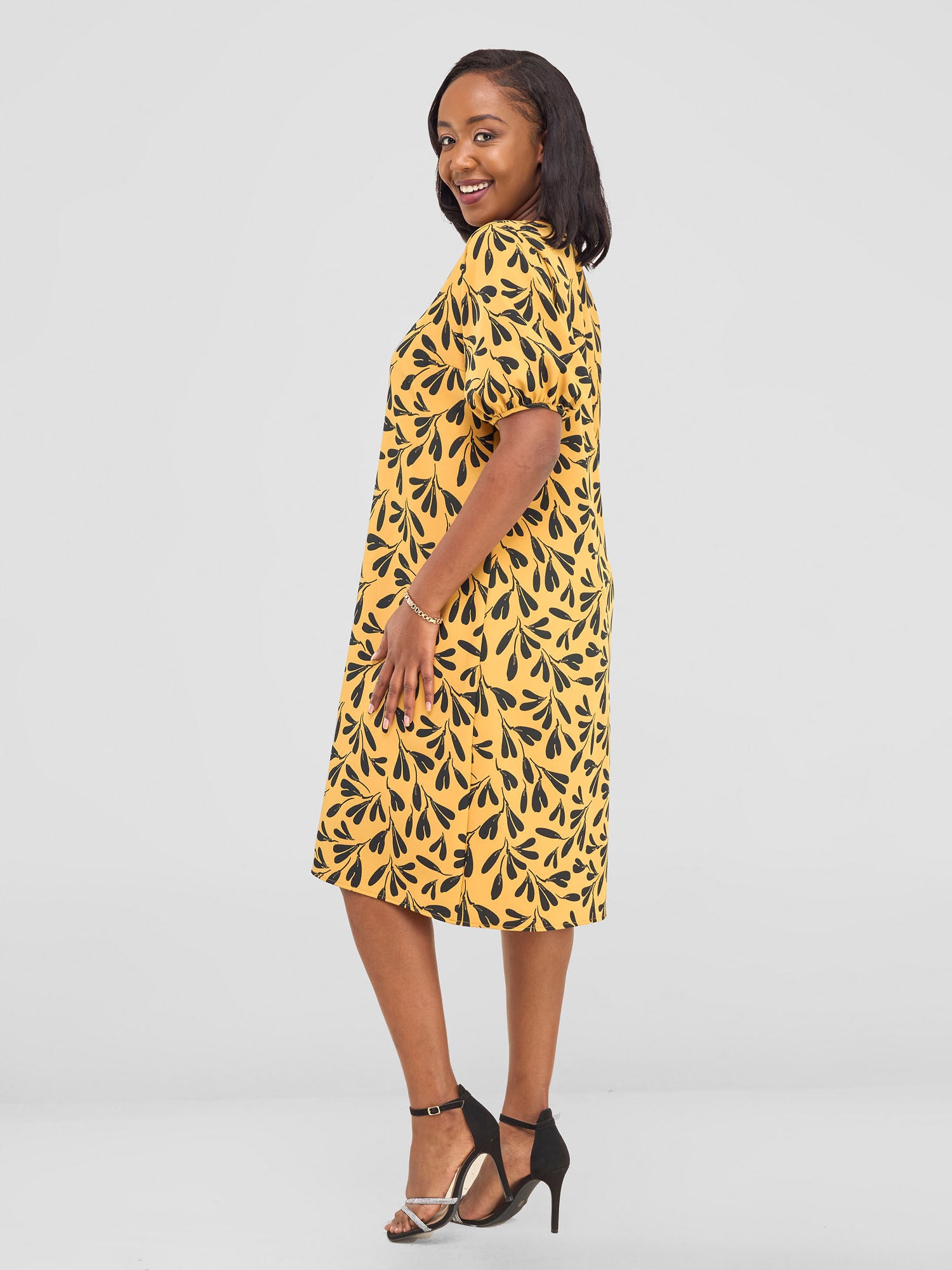 Vivo Pendo Puff Sleeve Shift Dress - Mustard / Black Aura Print