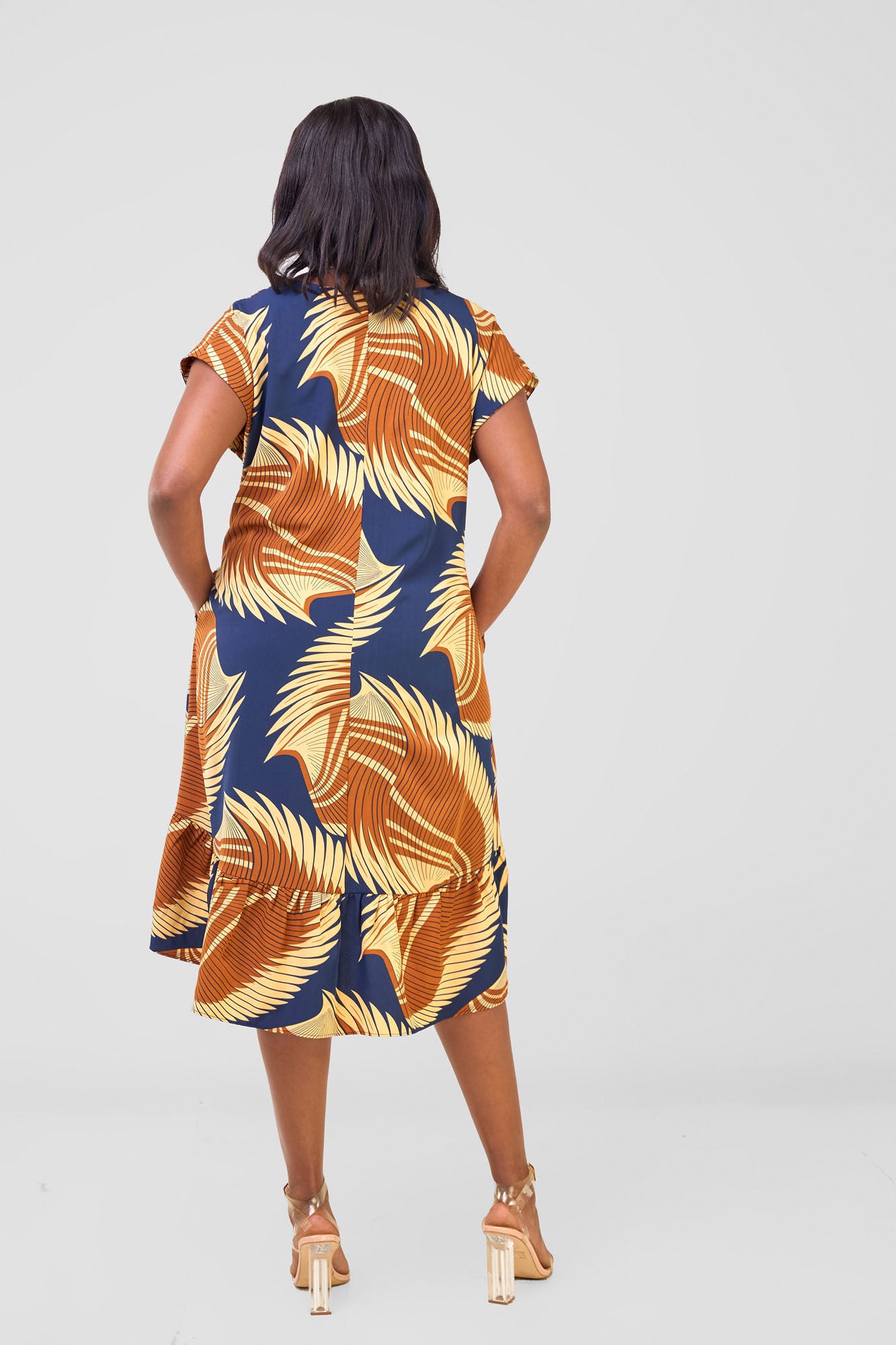 Vivo Asha Drop Shoulder Knee Length Dress - Black Aku Print